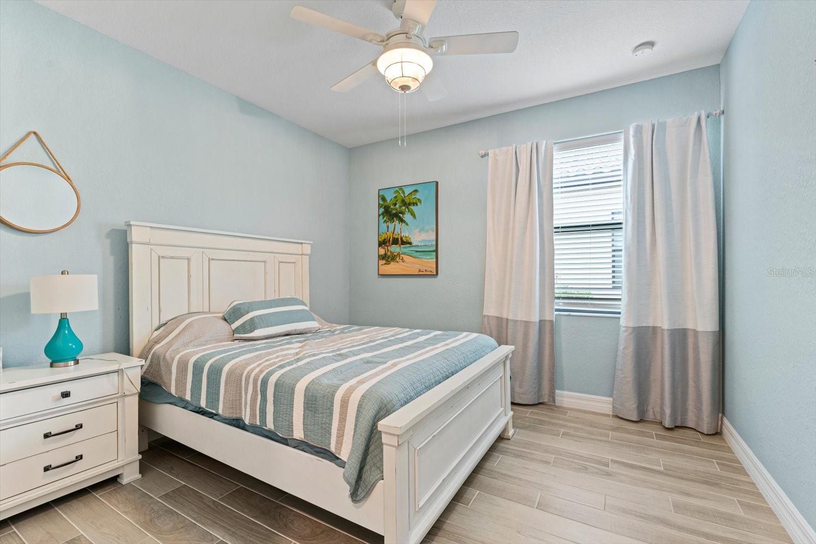 Image 19 of 38 For 5705 Cheech Glen