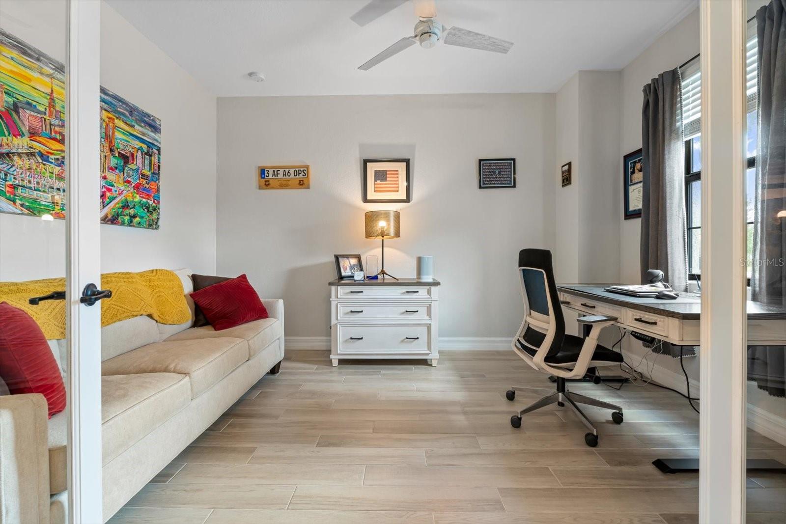 Image 23 of 38 For 5705 Cheech Glen