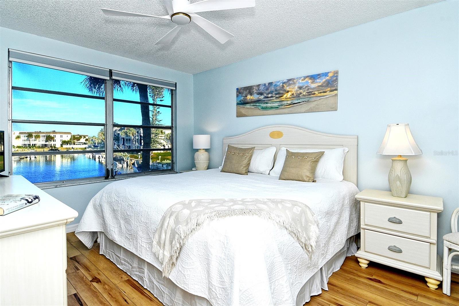 Image 17 of 48 For 4350 Chatham Drive 205