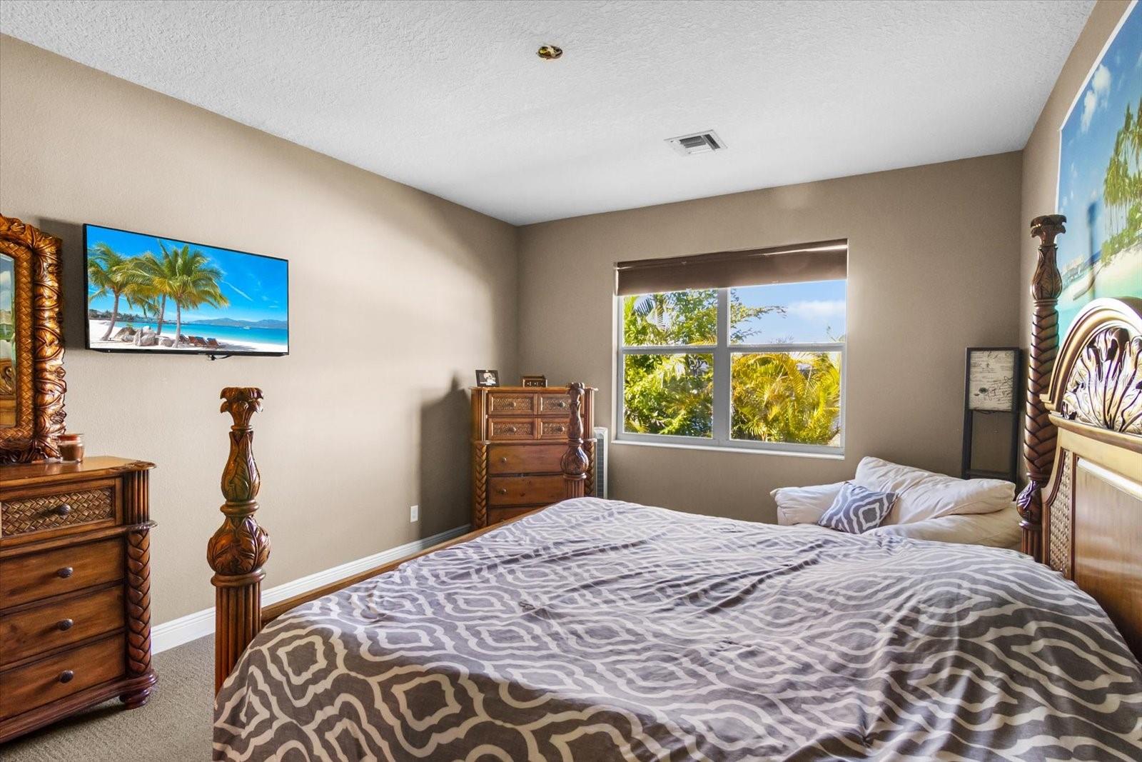 Image 14 of 35 For 7612 Alumni Trail