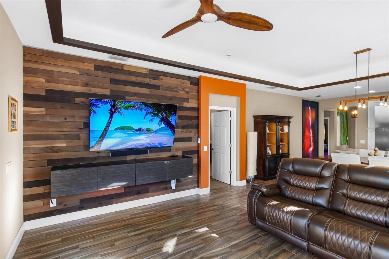 Image 23 of 35 For 7612 Alumni Trail