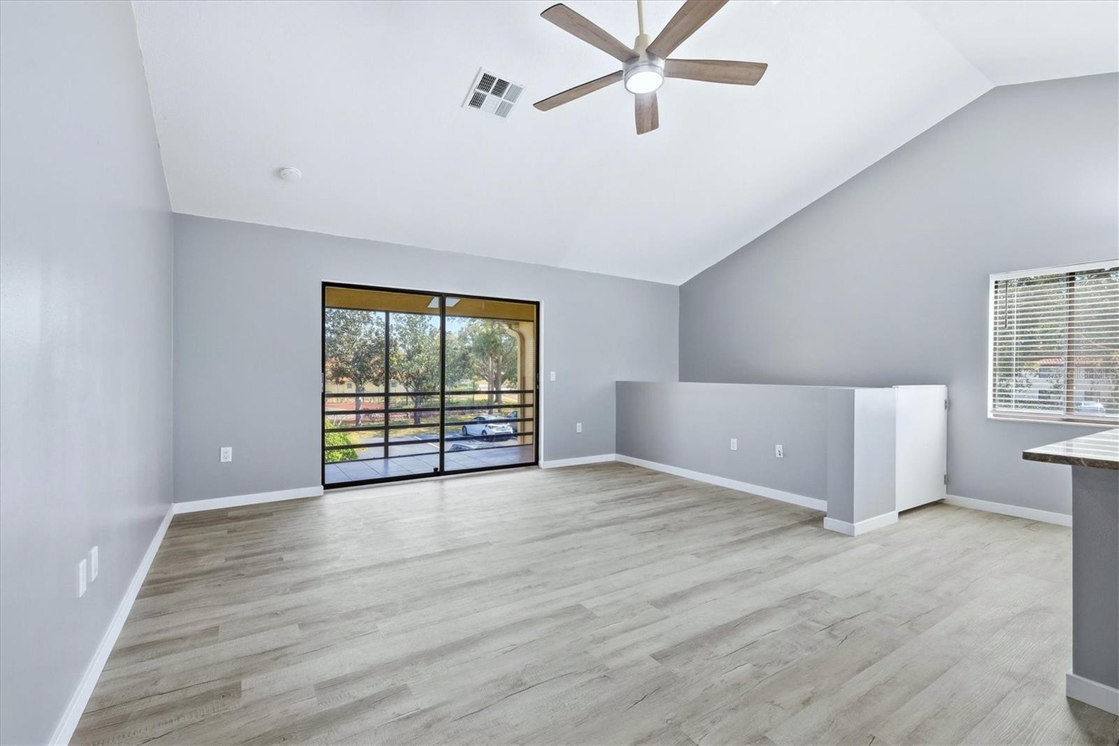 Image 10 of 22 For 5651 Gardens Drive 5651