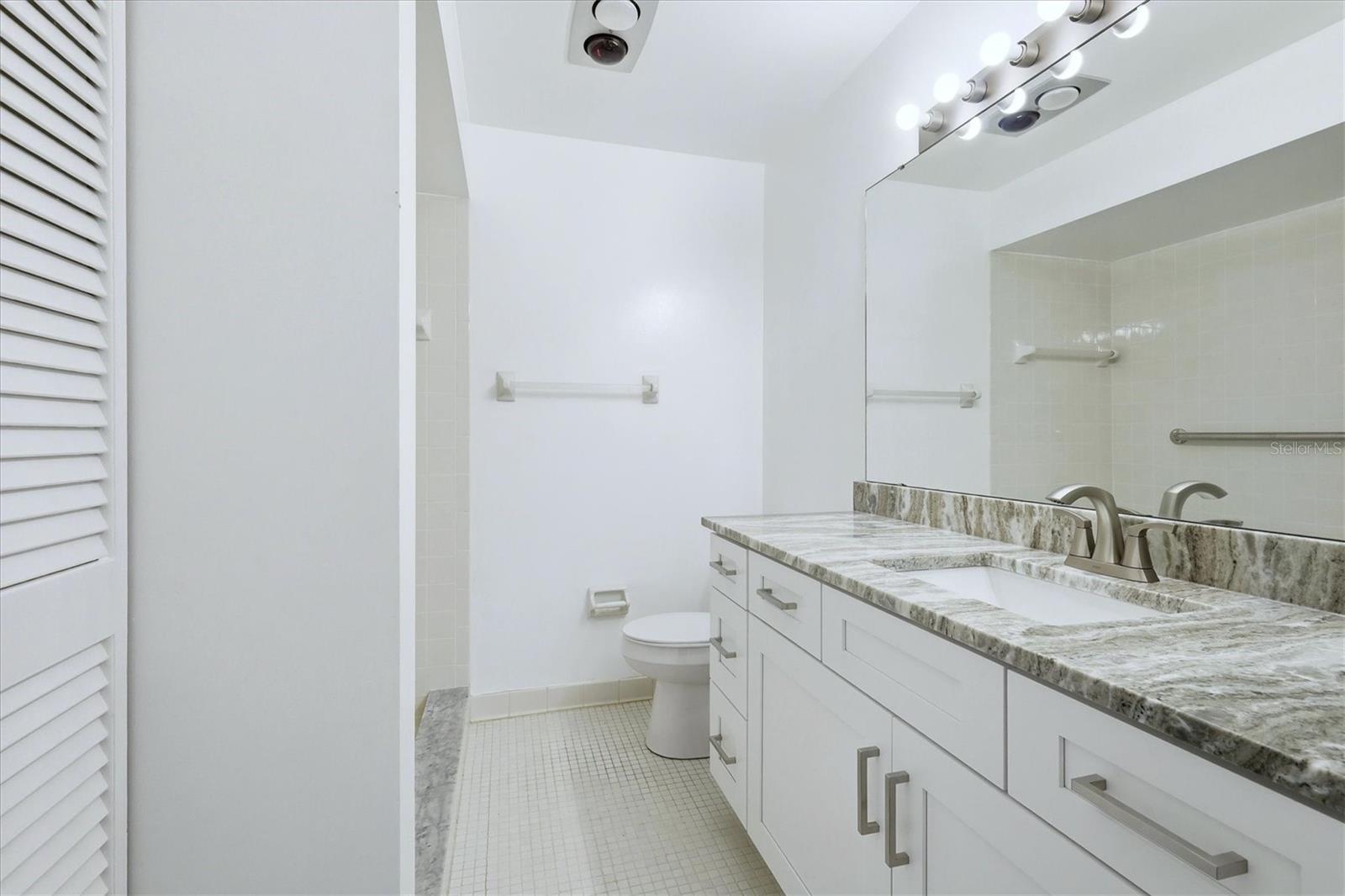 Image 14 of 22 For 5651 Gardens Drive 5651