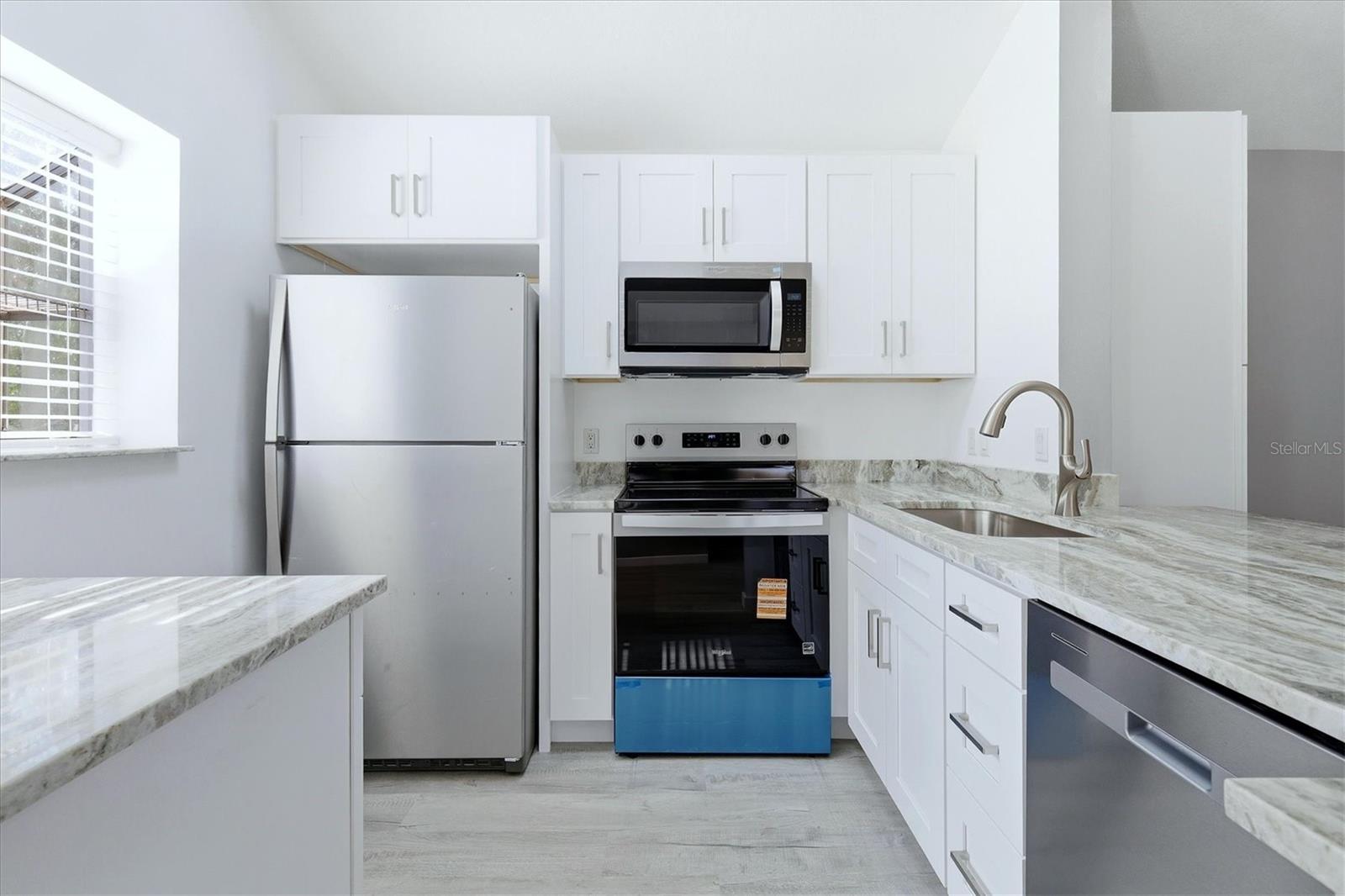 Image 19 of 22 For 5651 Gardens Drive 5651