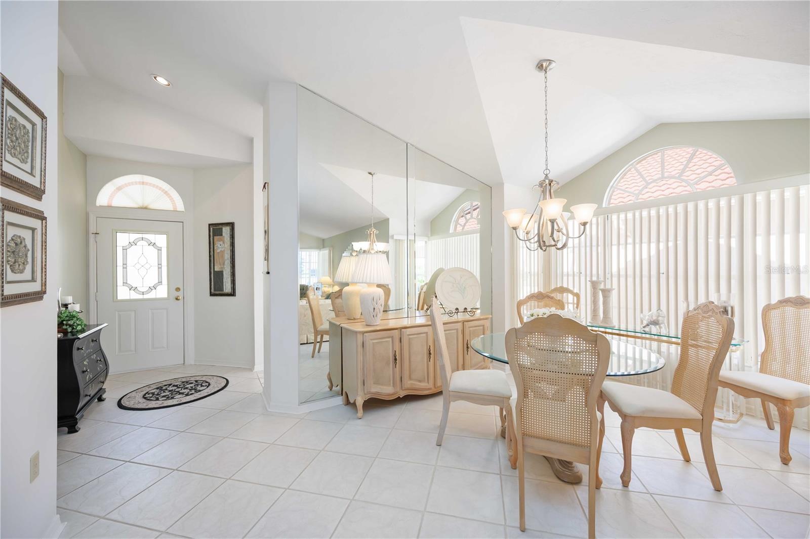 Image 10 of 72 For 4076 Lyndhurst Court