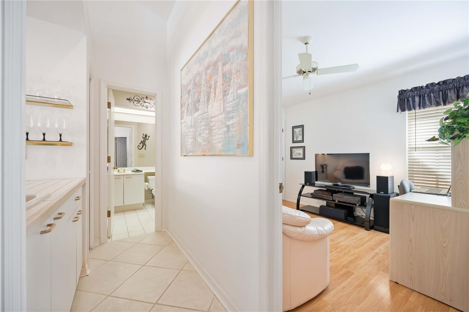 Image 27 of 72 For 4076 Lyndhurst Court