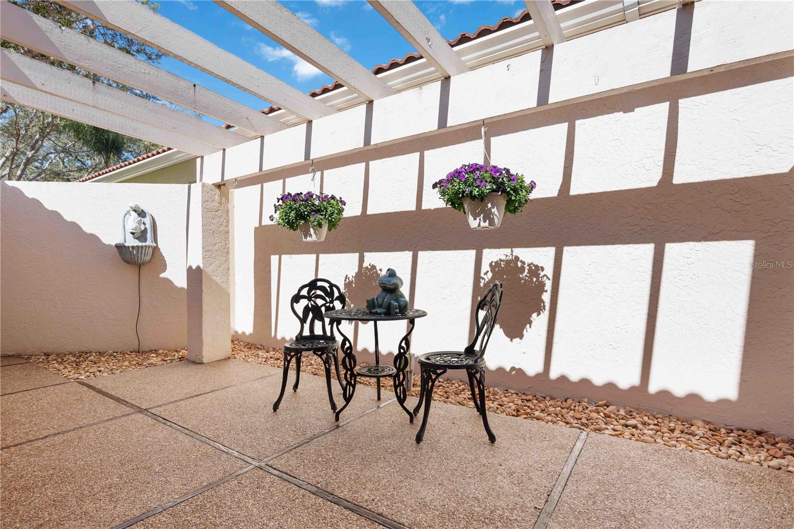 Image 38 of 72 For 4076 Lyndhurst Court