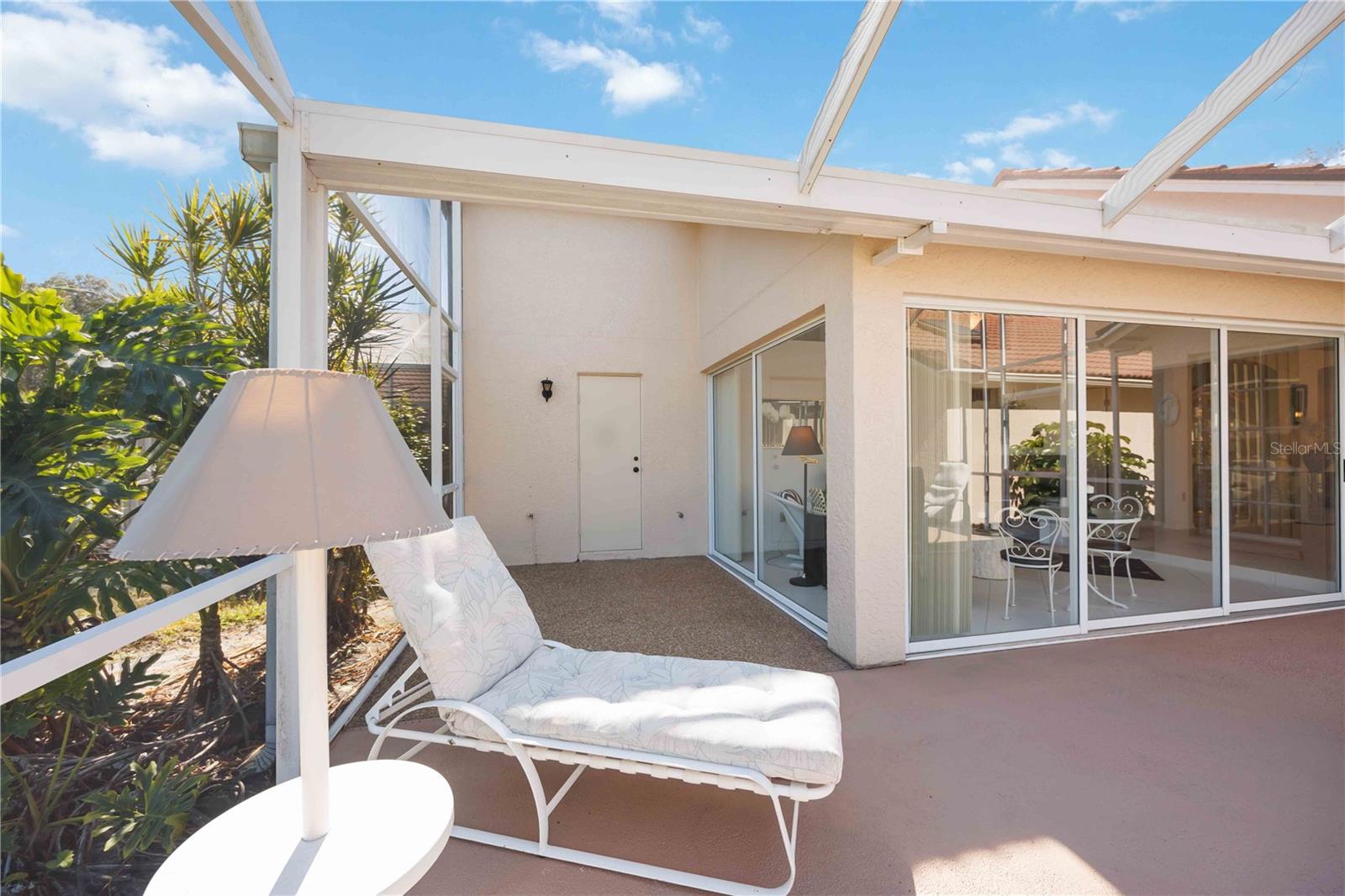 Image 43 of 72 For 4076 Lyndhurst Court