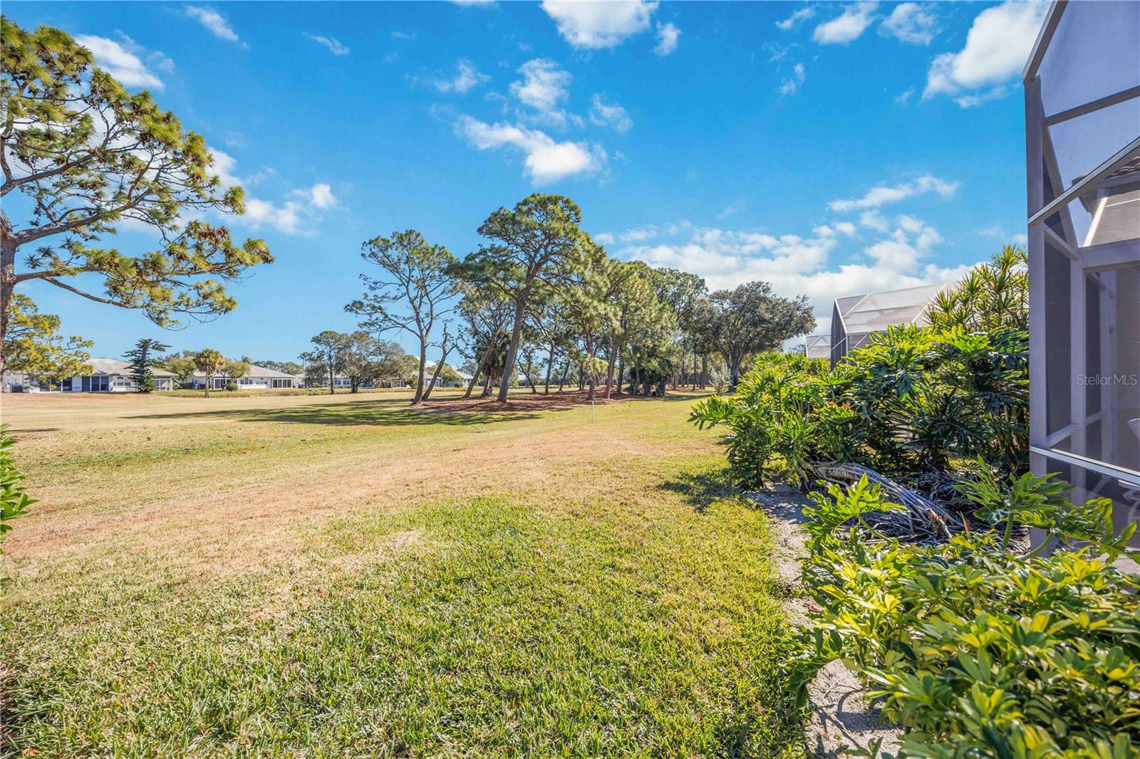 Image 49 of 72 For 4076 Lyndhurst Court