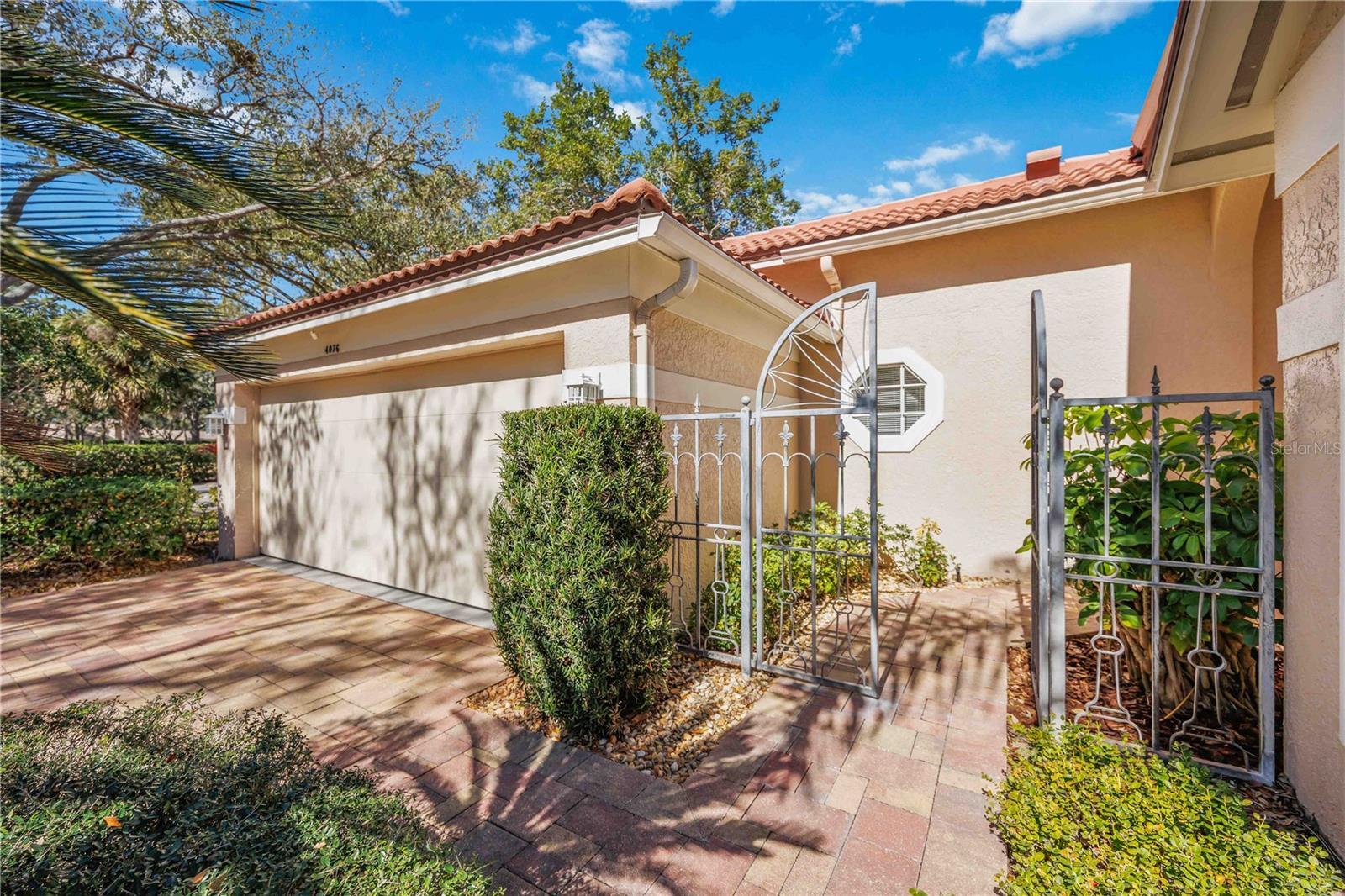 Image 6 of 72 For 4076 Lyndhurst Court