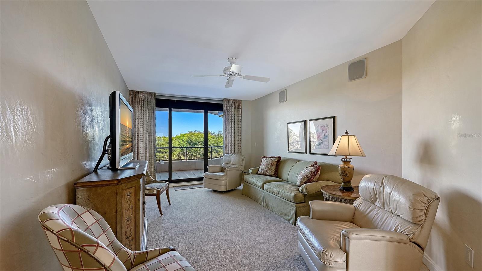 Image 28 of 79 For 545 Sanctuary Drive B305