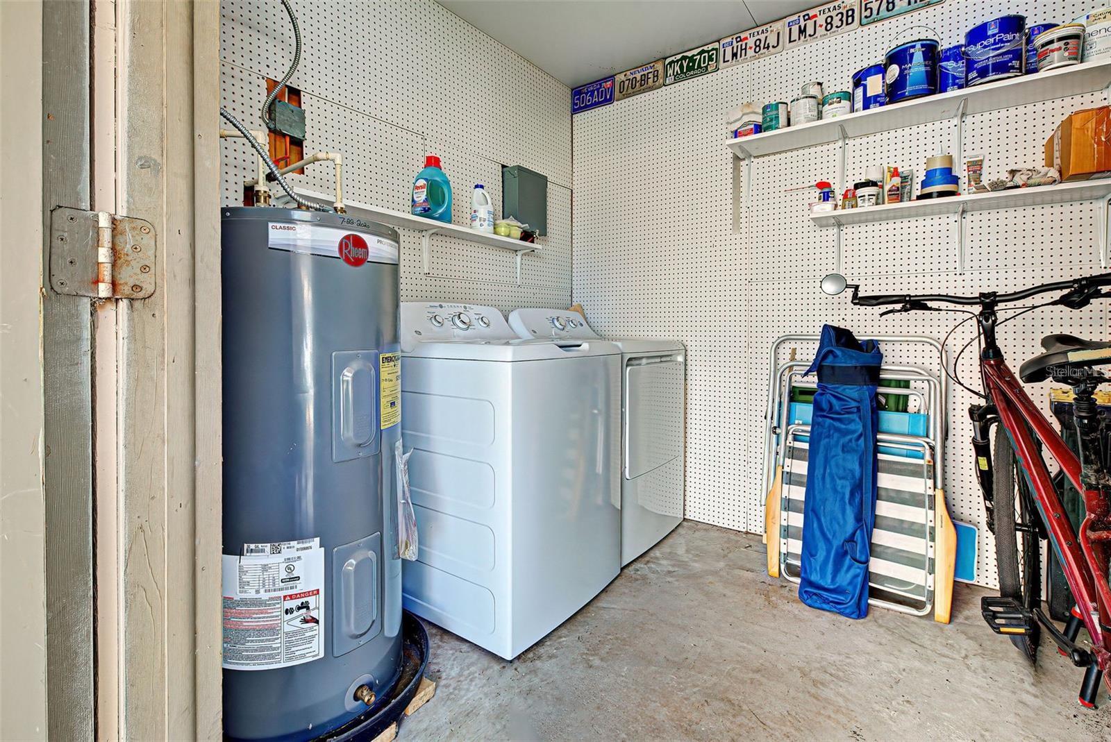 Image 40 of 59 For 656 Bird Bay Circle 11