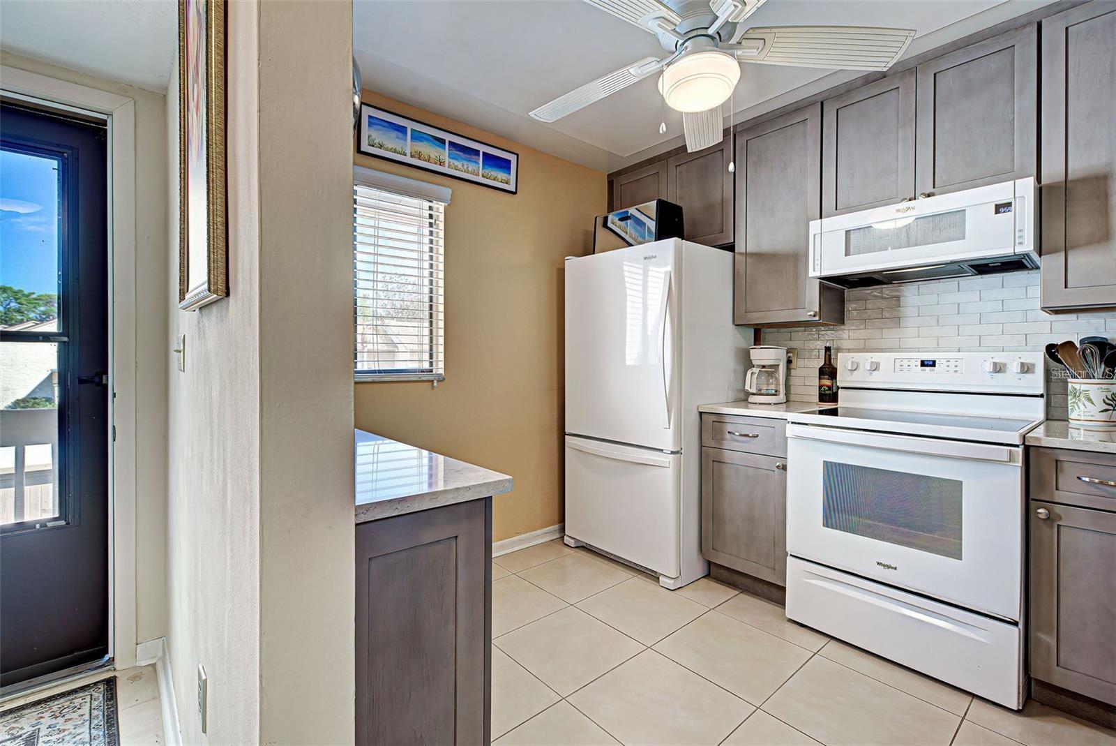 Image 6 of 59 For 656 Bird Bay Circle 11