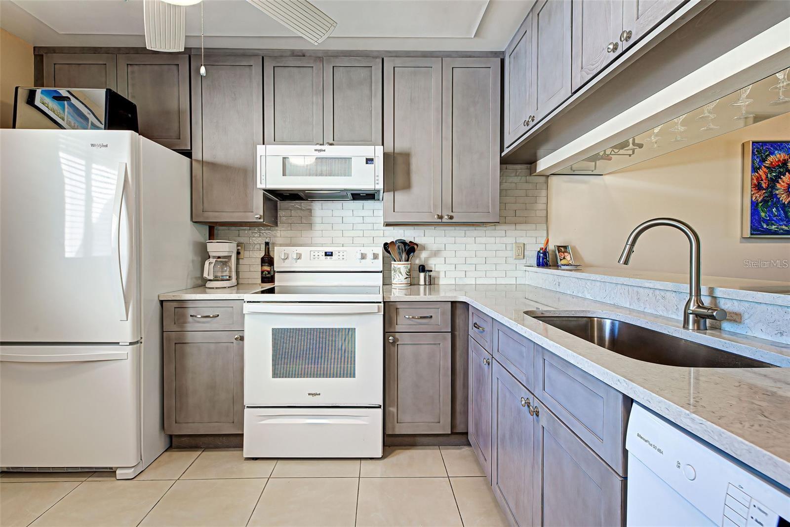 Image 8 of 59 For 656 Bird Bay Circle 11