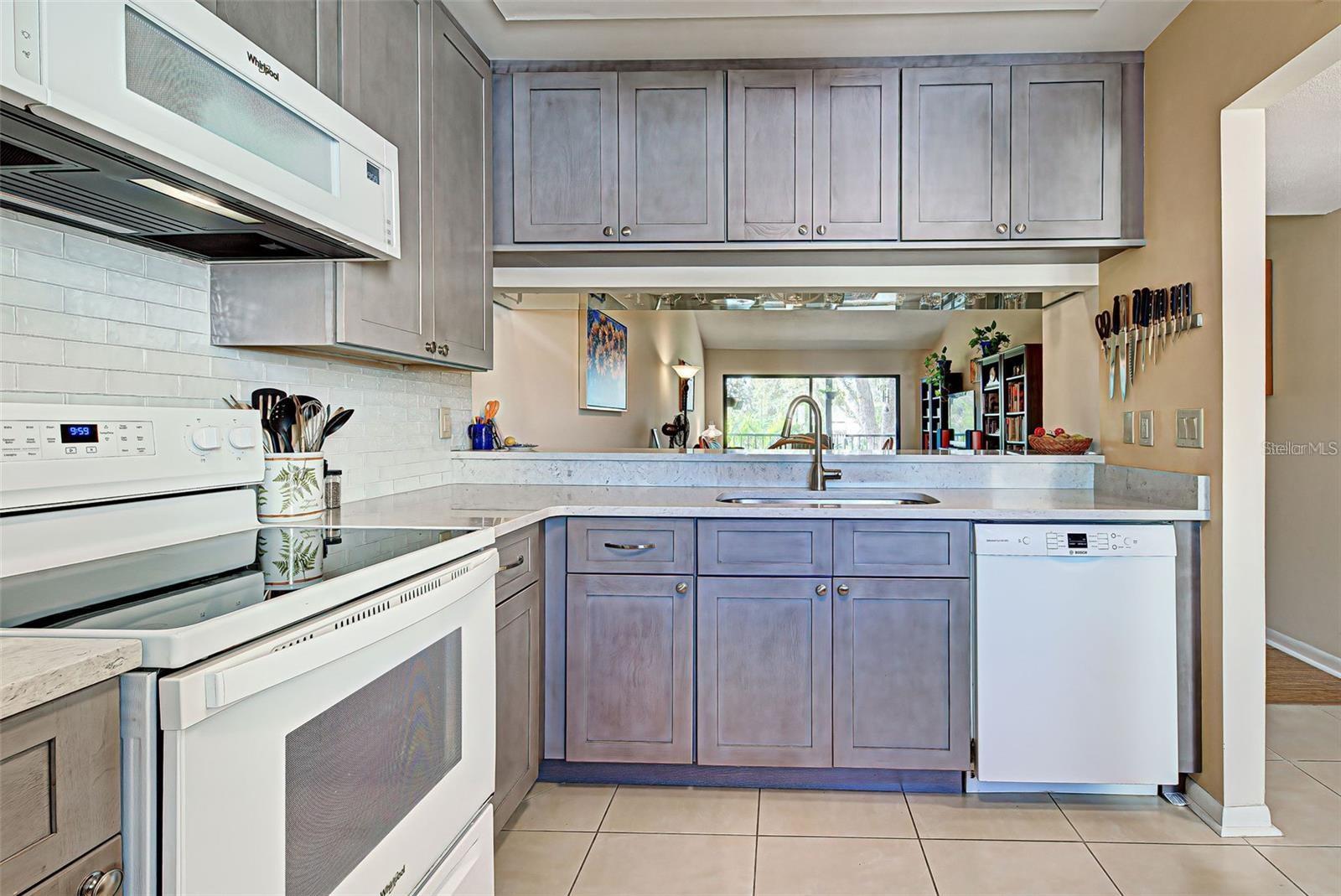 Image 9 of 59 For 656 Bird Bay Circle 11