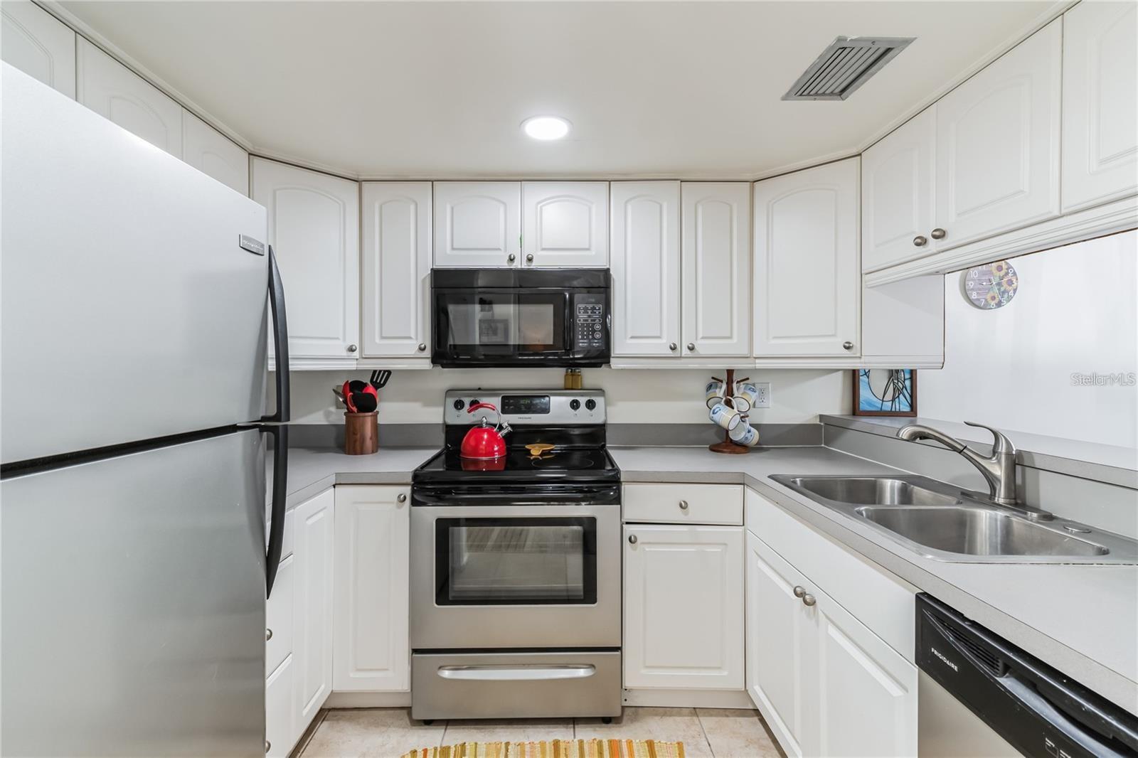 Image 17 of 23 For 4658 Ringwood Meadow 41