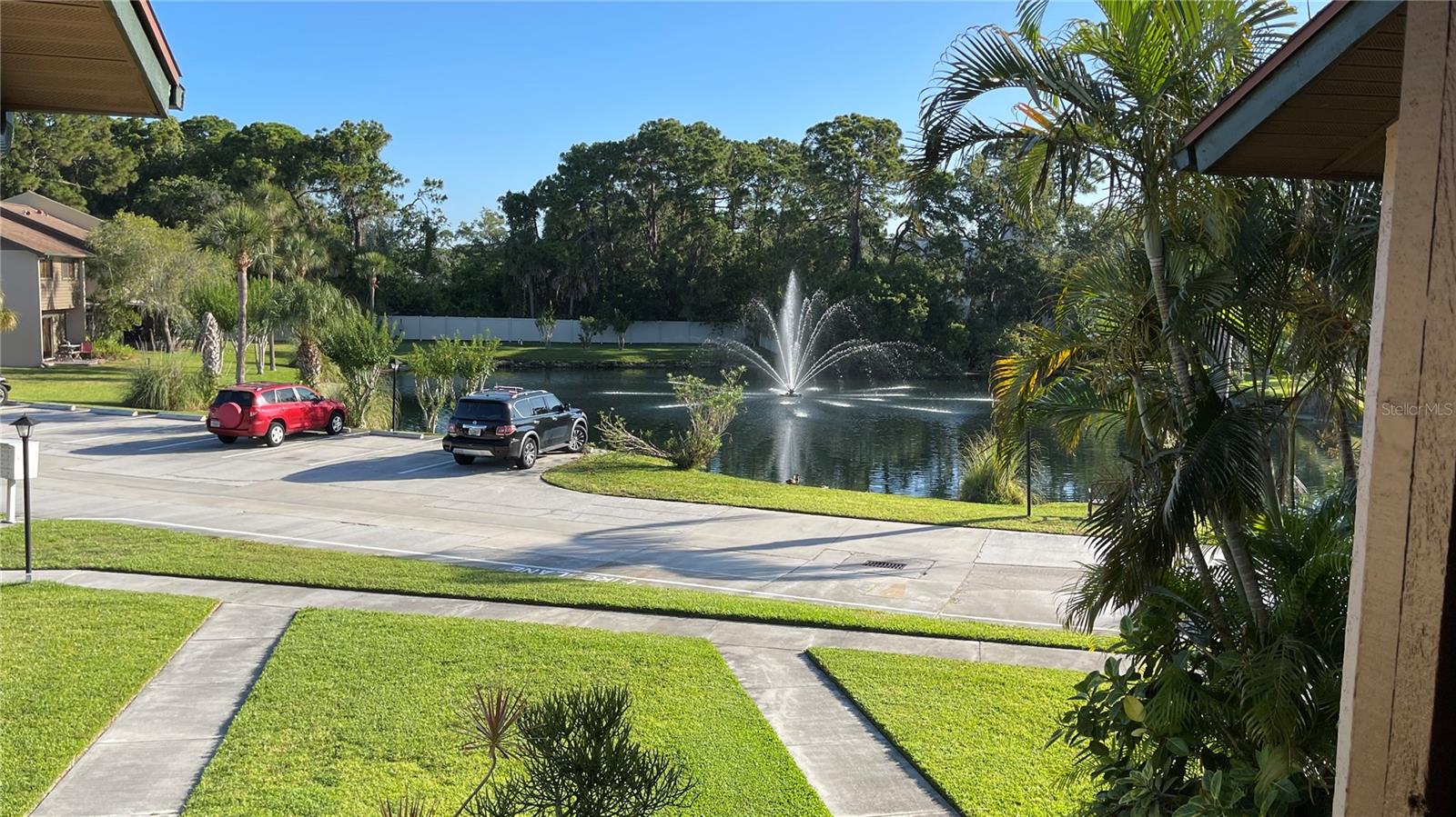 Image 30 of 37 For 892 Sunridge Drive 892