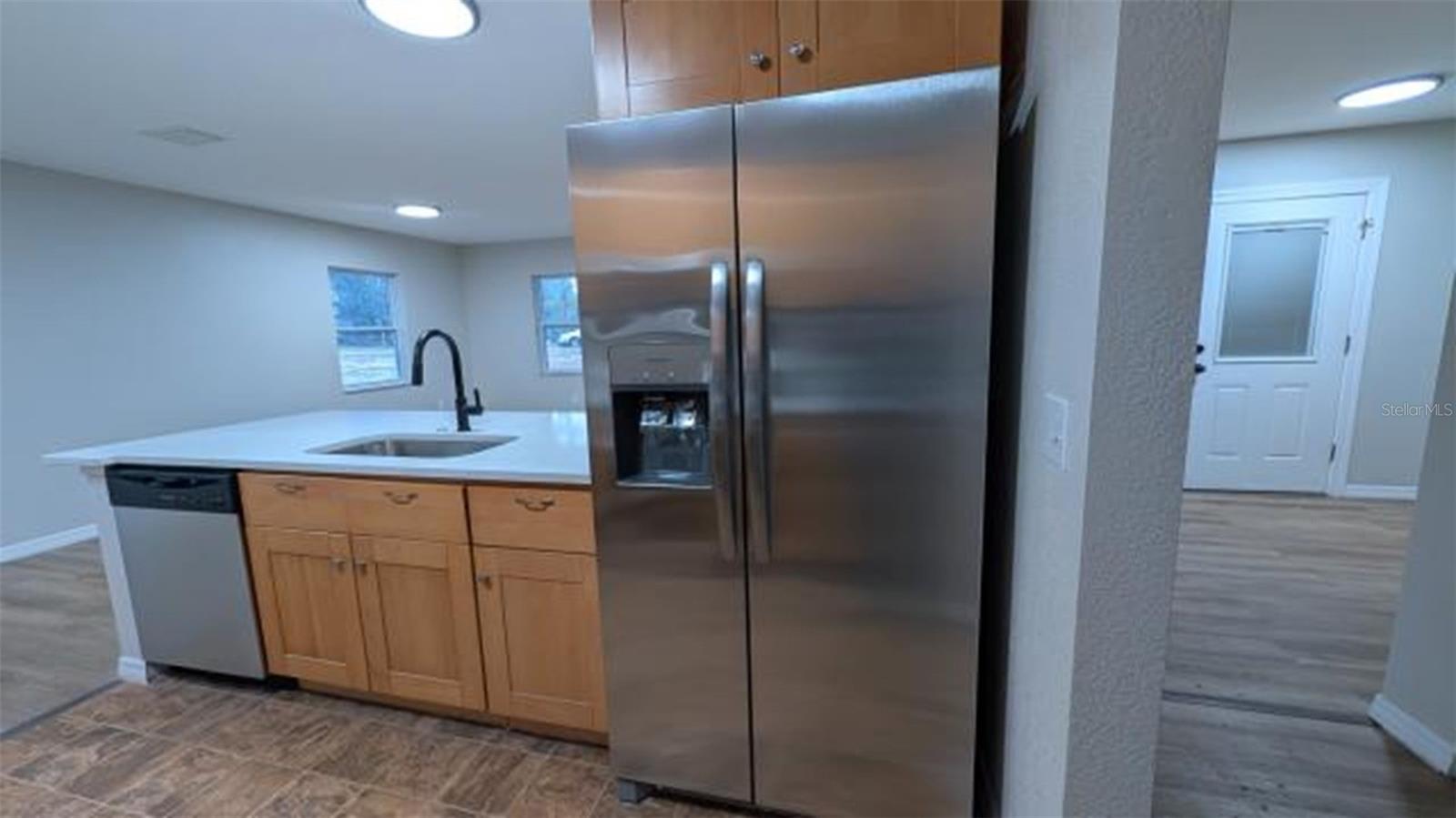 Image 5 of 32 For 5859 Oldfield Avenue