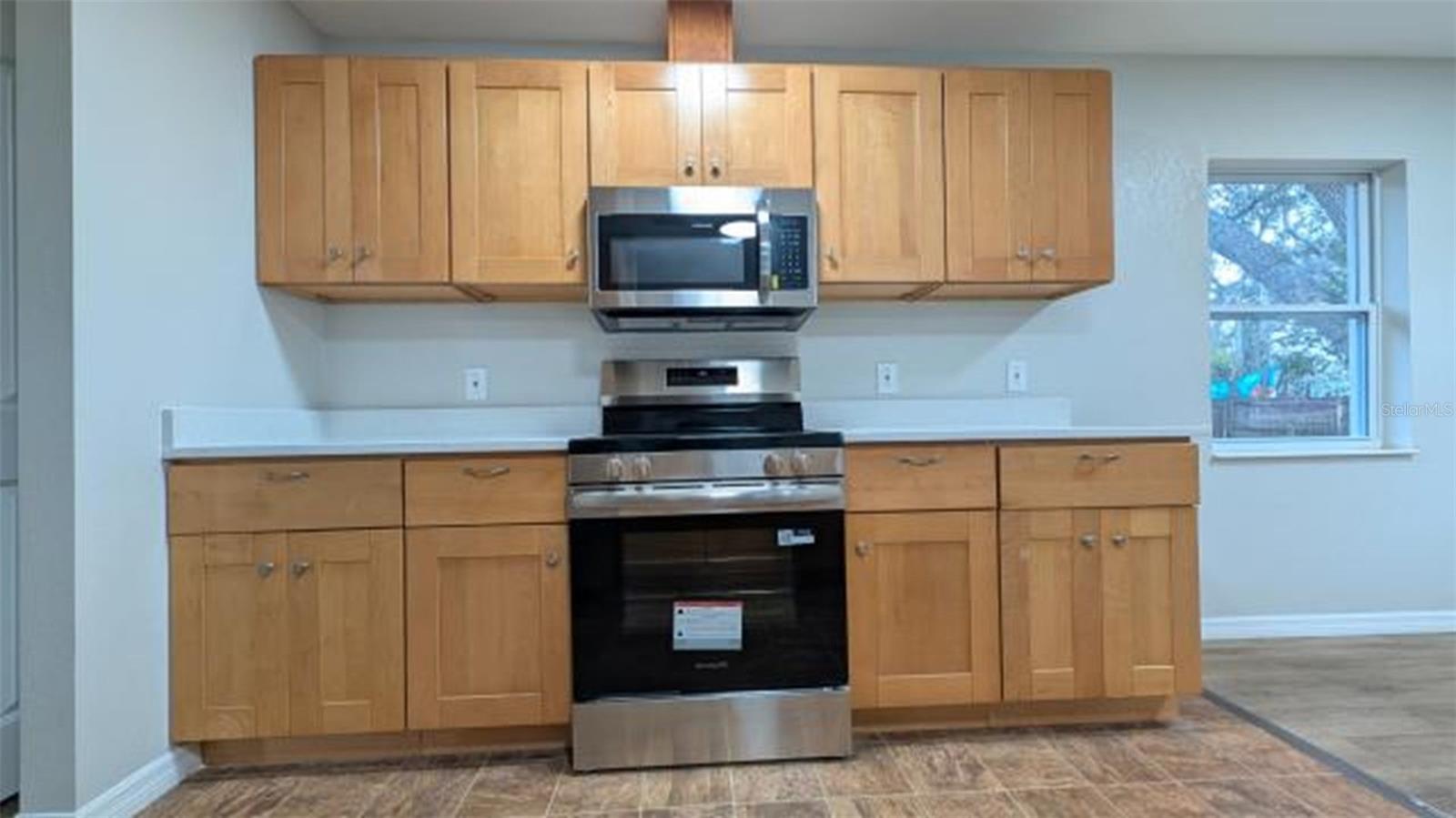 Image 6 of 32 For 5859 Oldfield Avenue