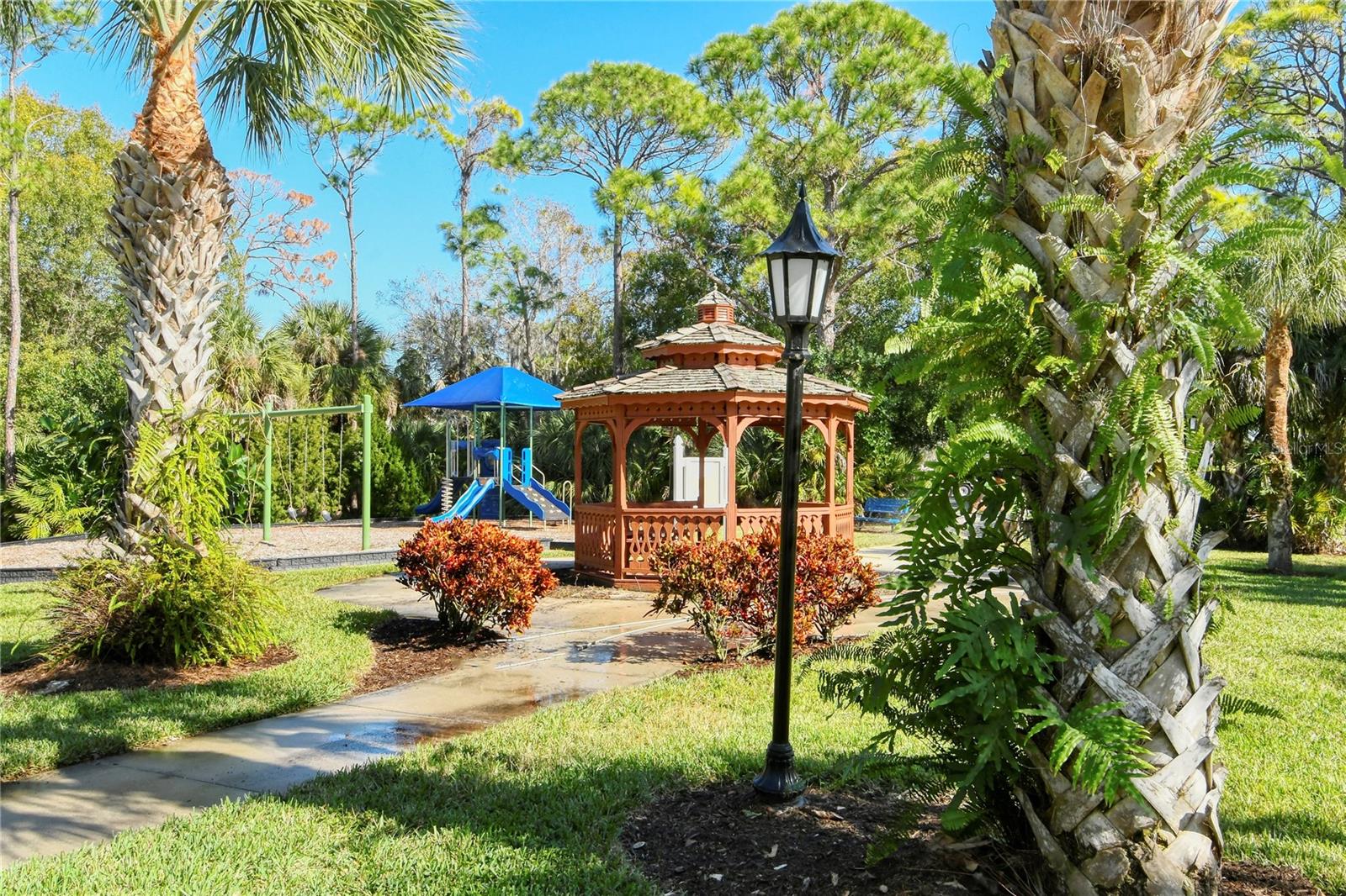 Image 36 of 45 For 767 Fordingbridge Way