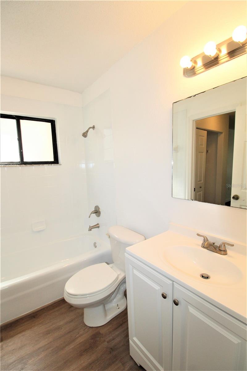 Image 8 of 17 For 5310 26th Street W 1406