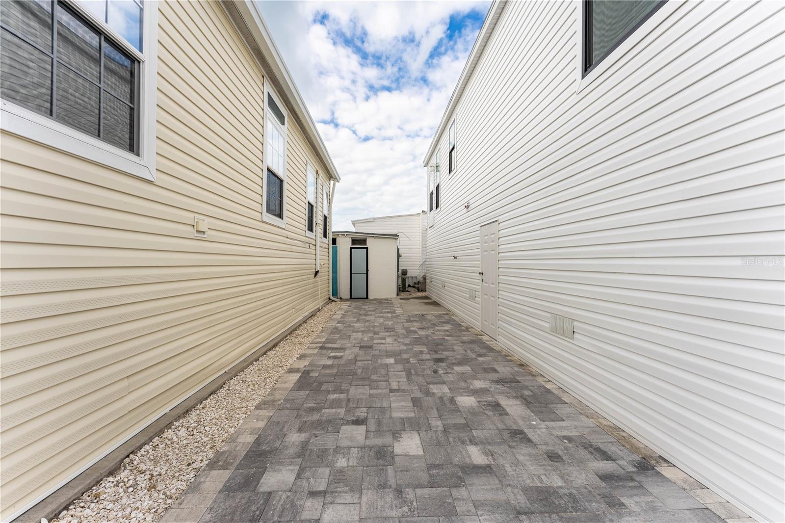 Image 18 of 45 For 3710 Gulf Of Mexico Drive F2