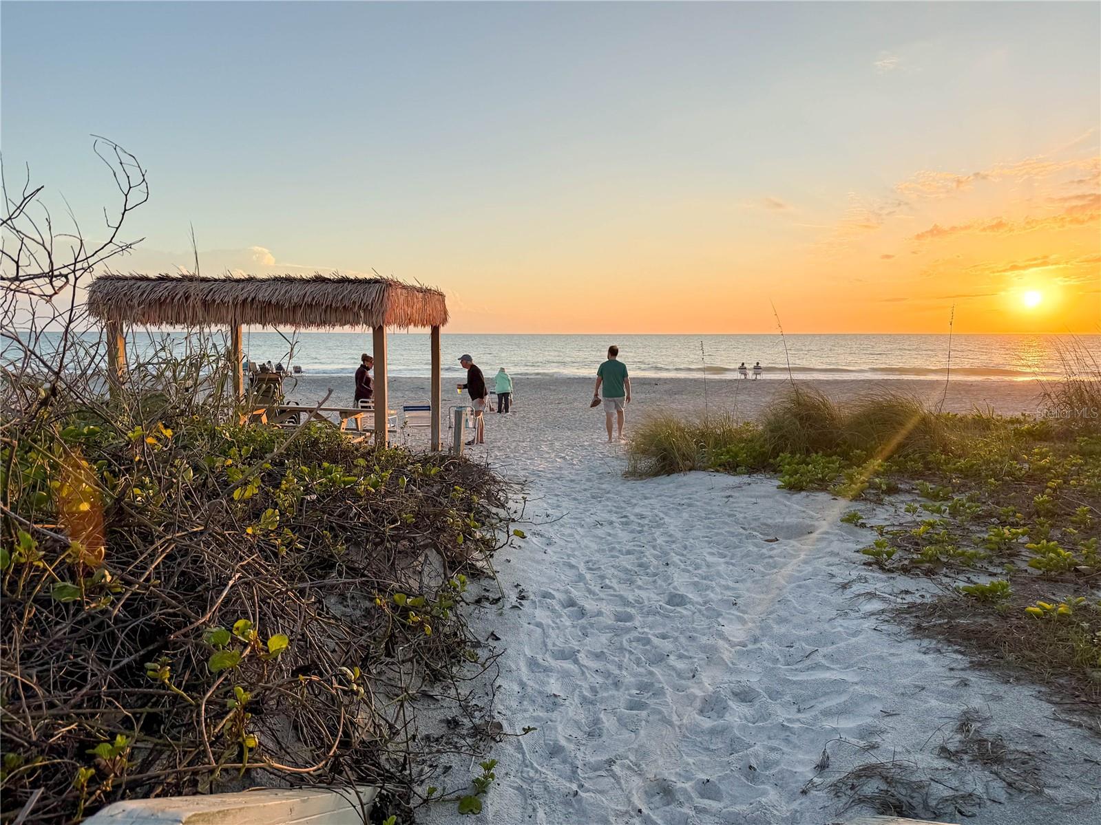 Image 41 of 45 For 3710 Gulf Of Mexico Drive F2