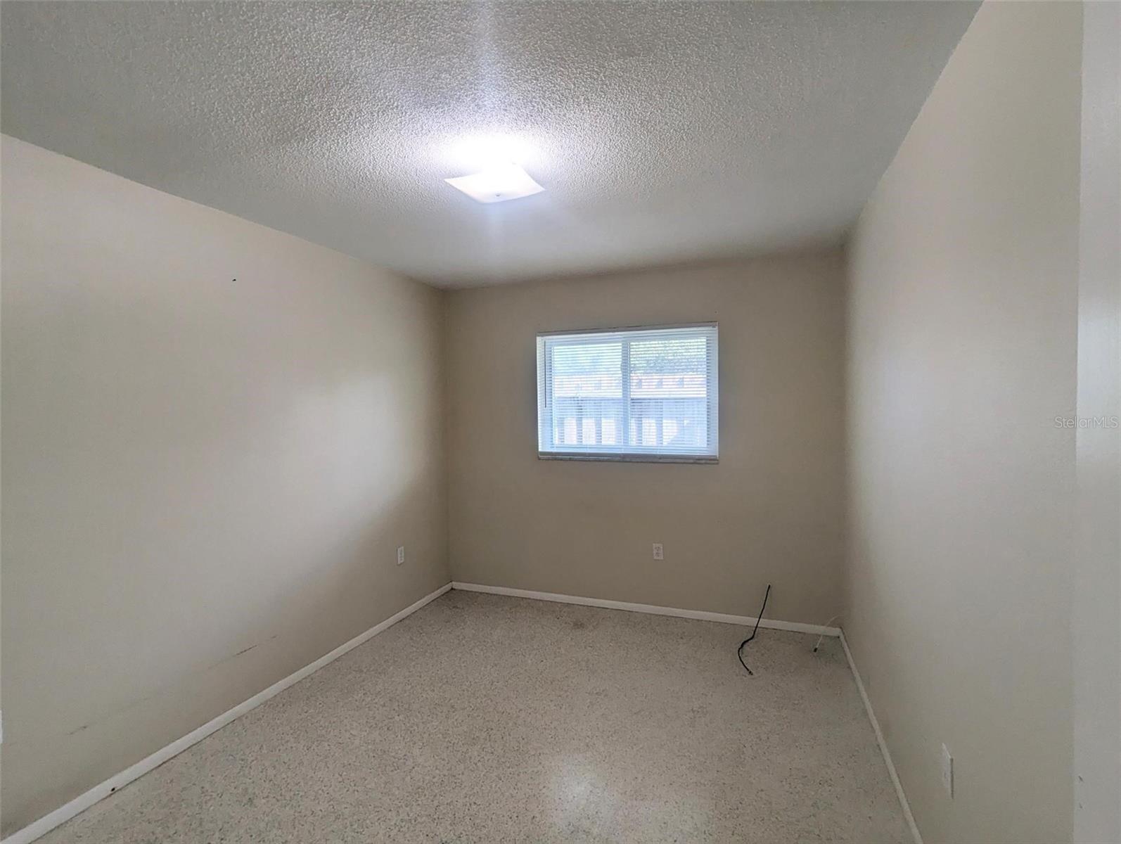 Image 12 of 12 For 85 Horton Circle