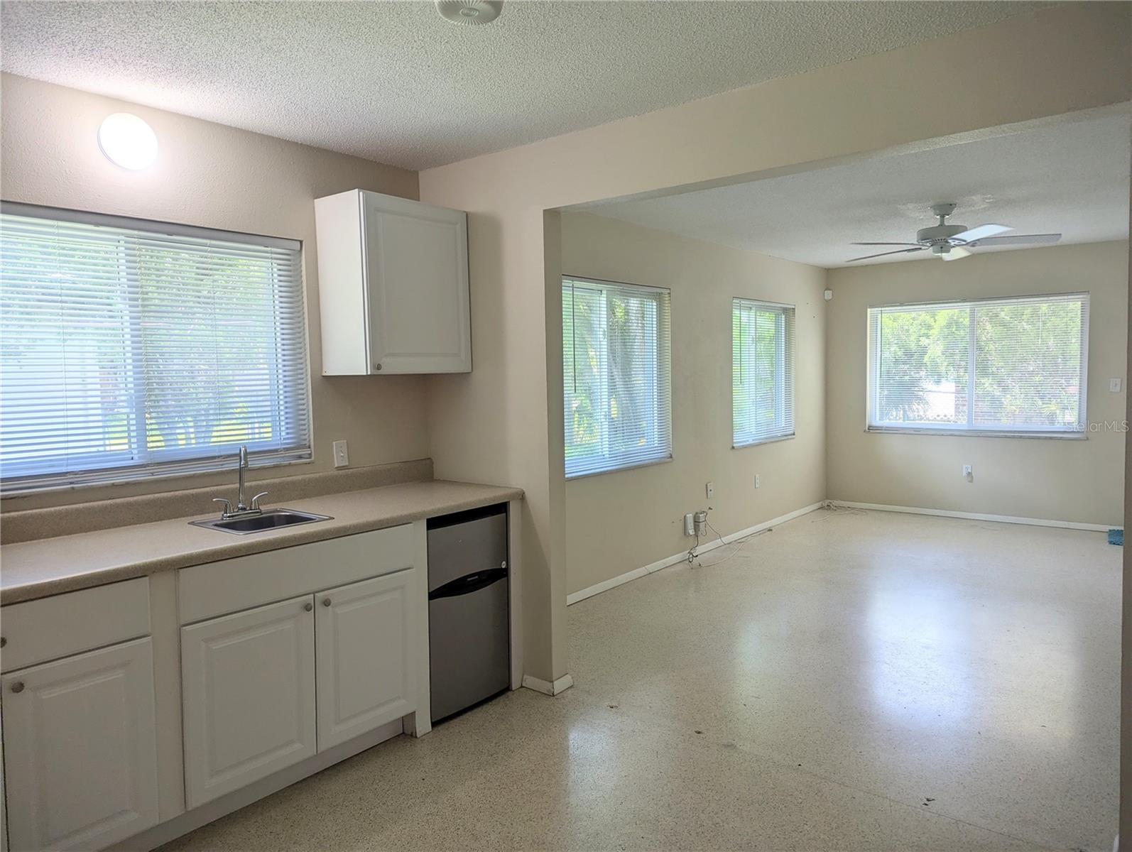 Image 3 of 12 For 85 Horton Circle