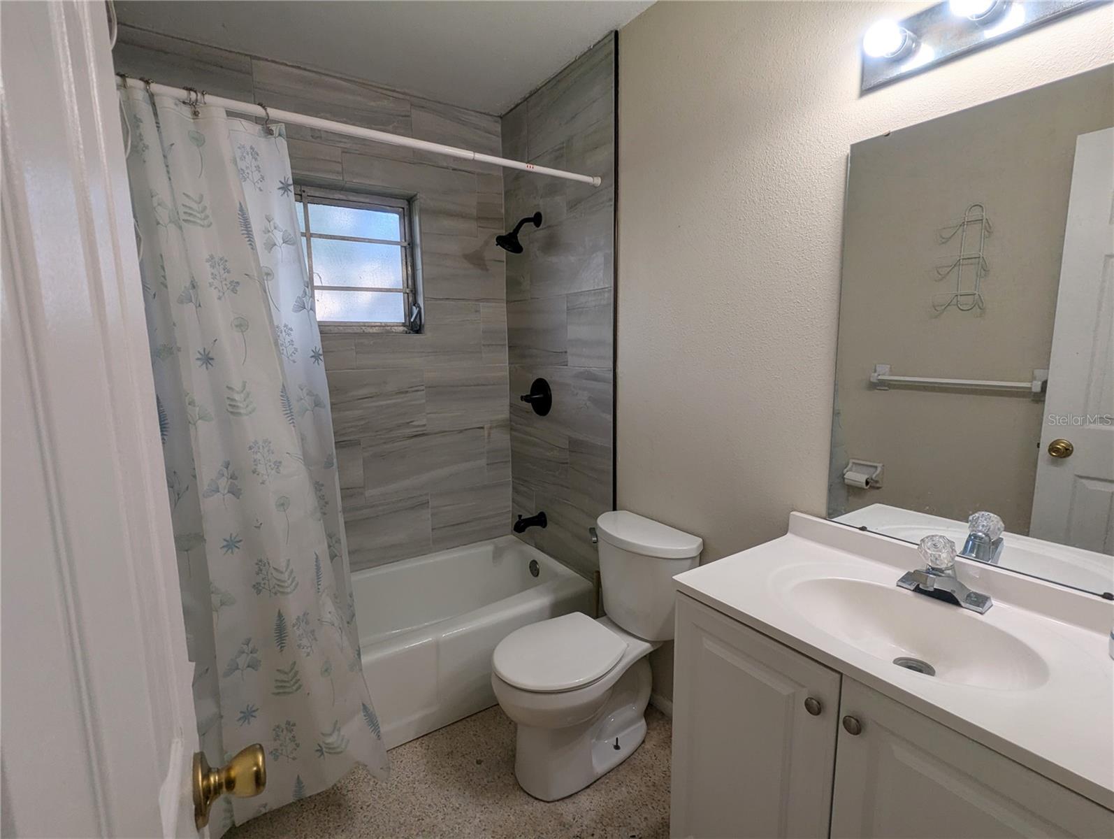 Image 7 of 12 For 85 Horton Circle