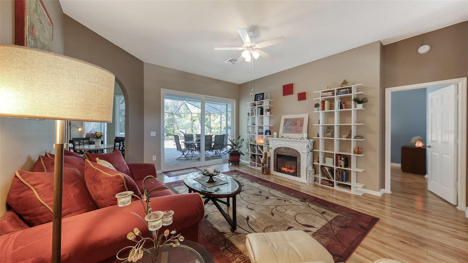 Image 10 of 64 For 7501 52nd Terrace E