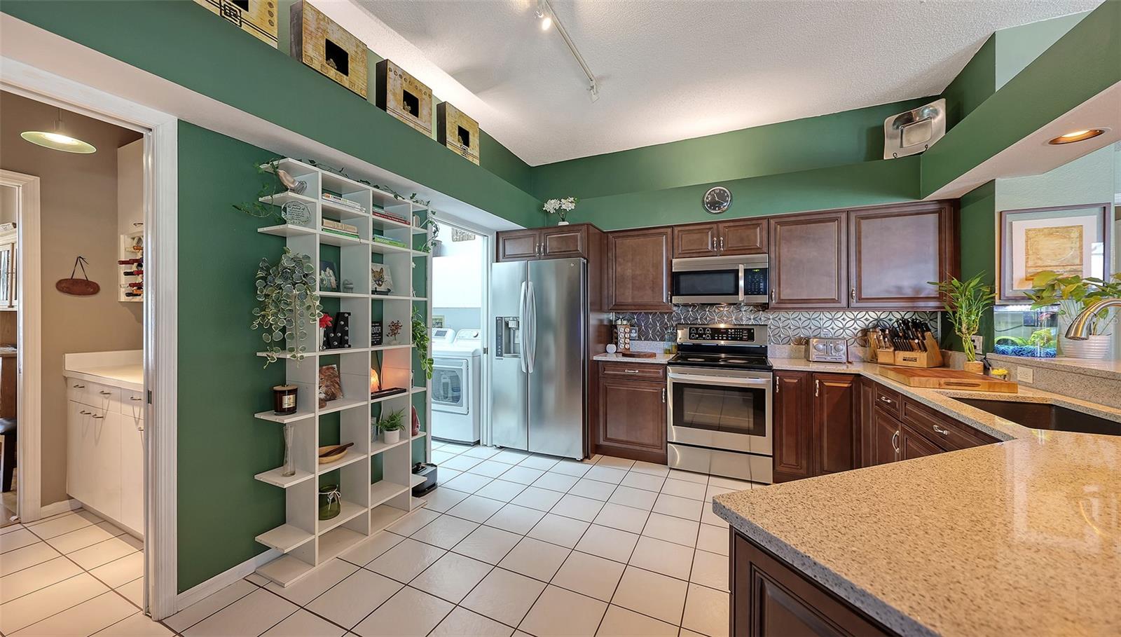 Image 13 of 64 For 7501 52nd Terrace E