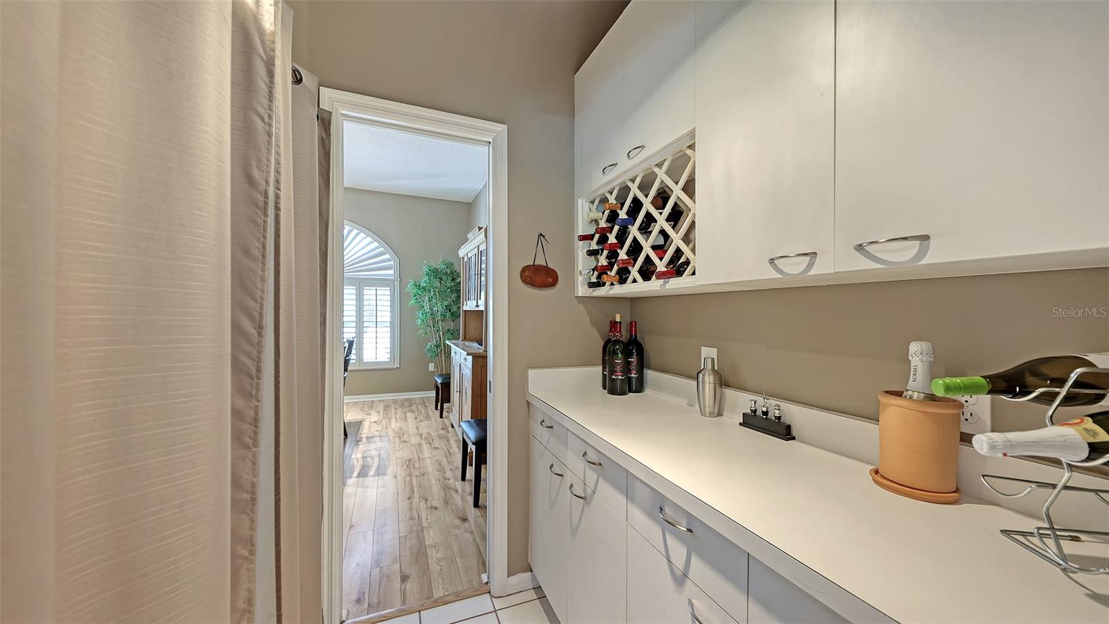 Image 14 of 64 For 7501 52nd Terrace E