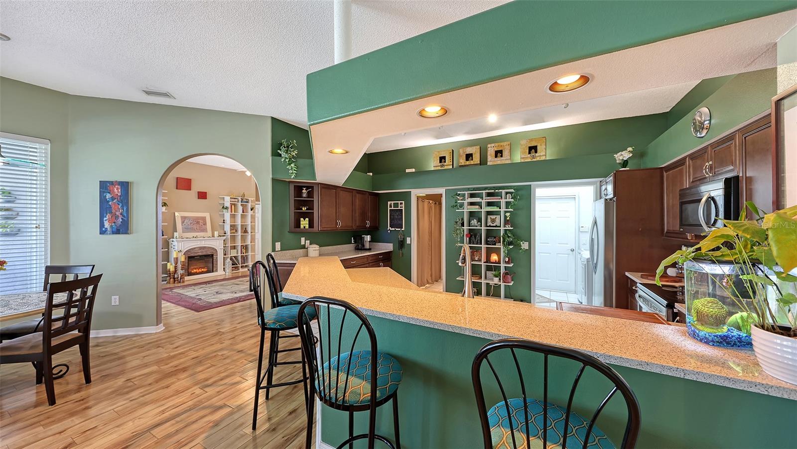 Image 18 of 64 For 7501 52nd Terrace E