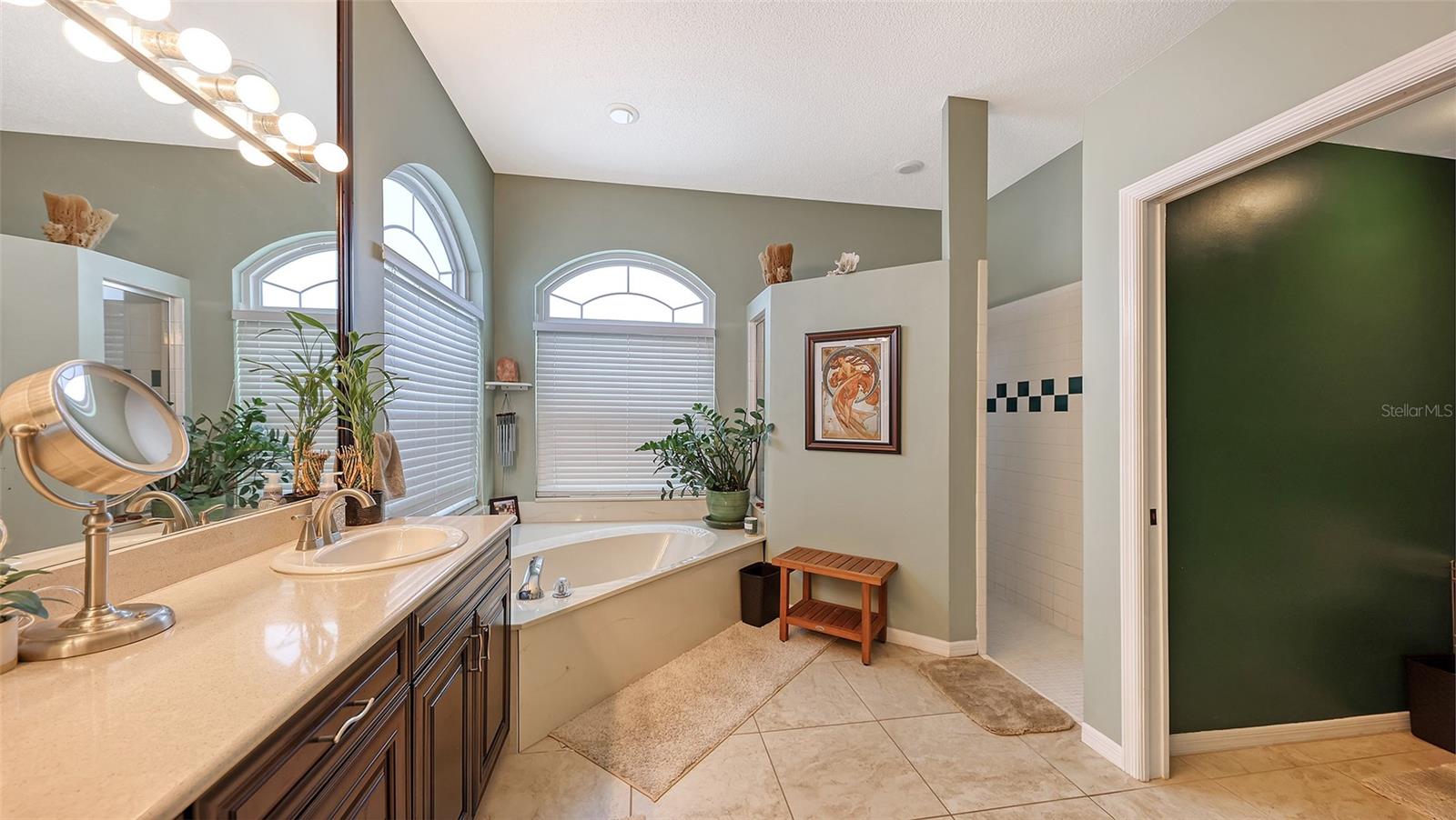 Image 27 of 64 For 7501 52nd Terrace E