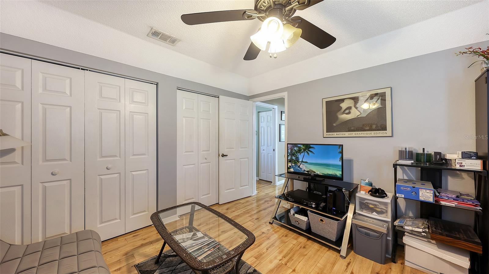 Image 33 of 64 For 7501 52nd Terrace E