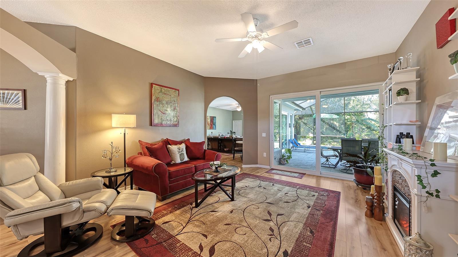 Image 9 of 64 For 7501 52nd Terrace E