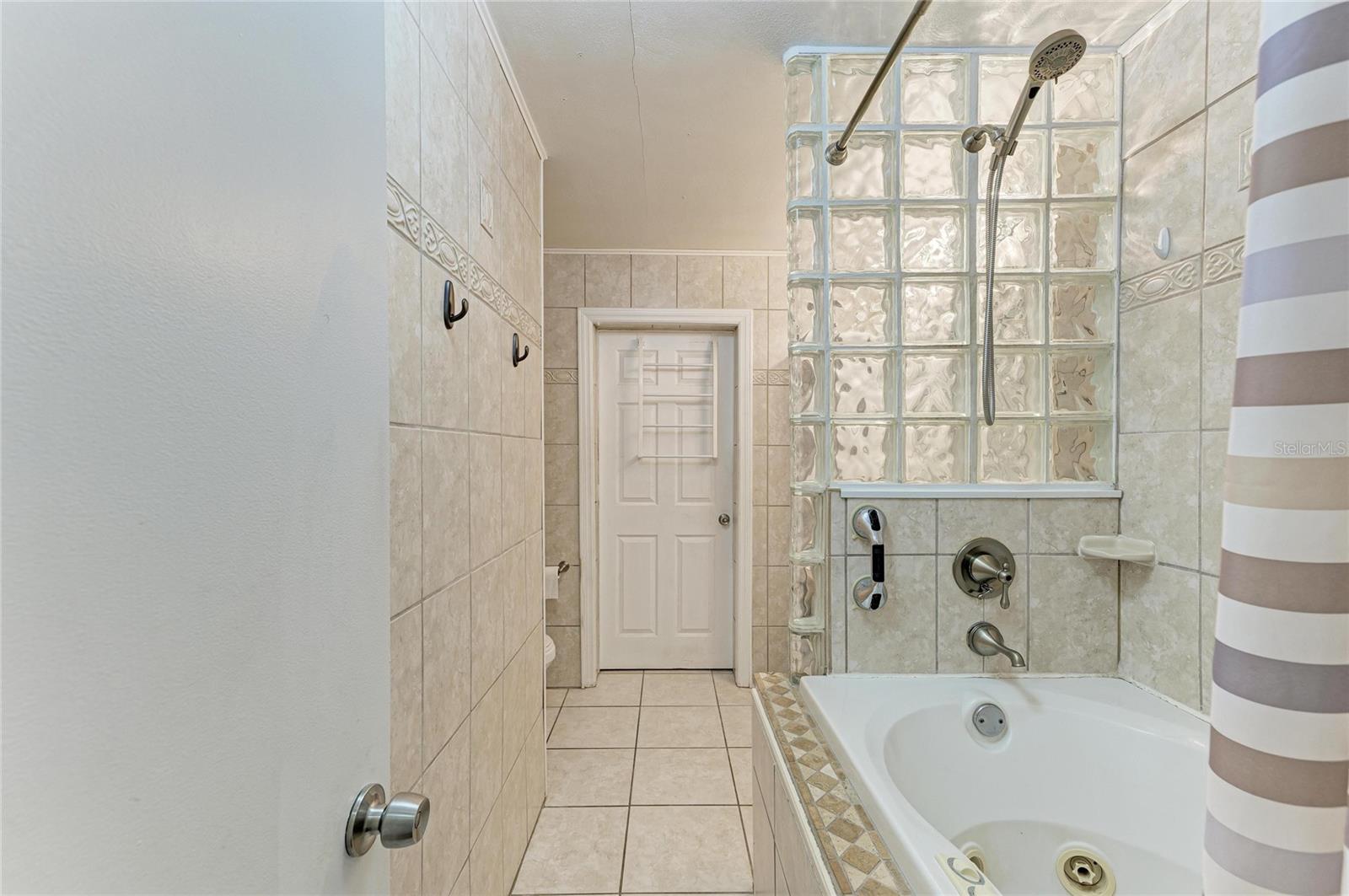 Image 25 of 53 For 3007 Florida Boulevard