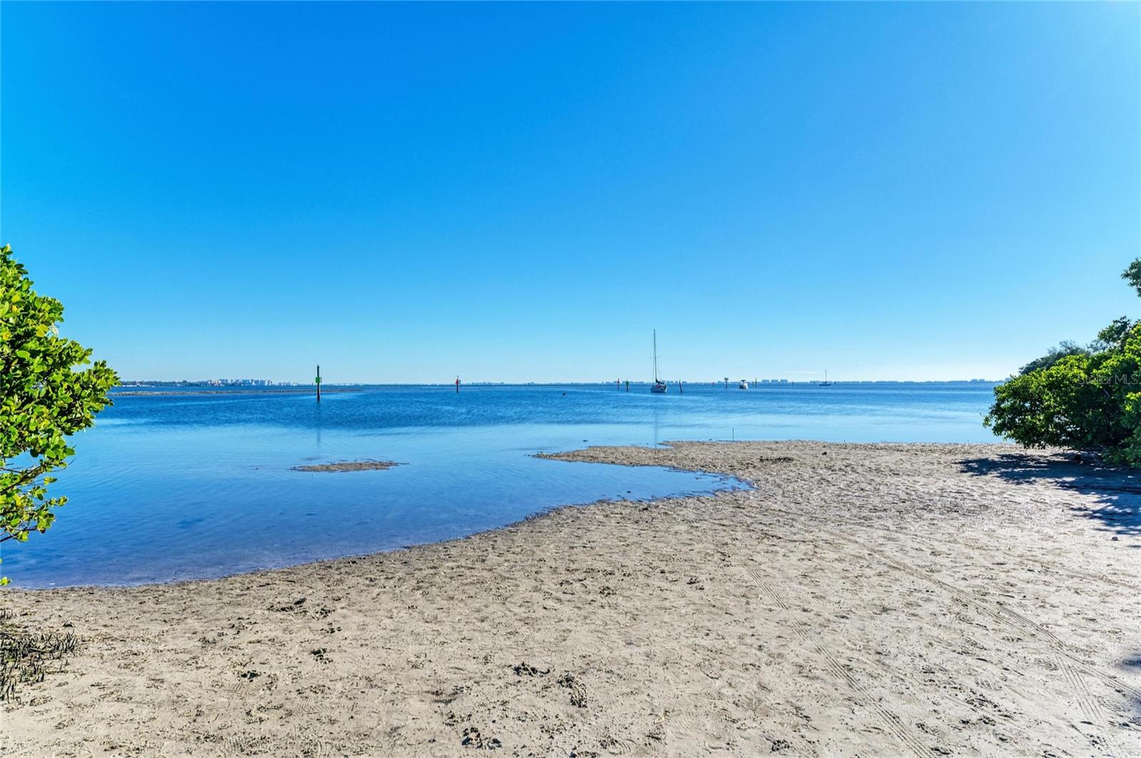 Image 52 of 53 For 3007 Florida Boulevard