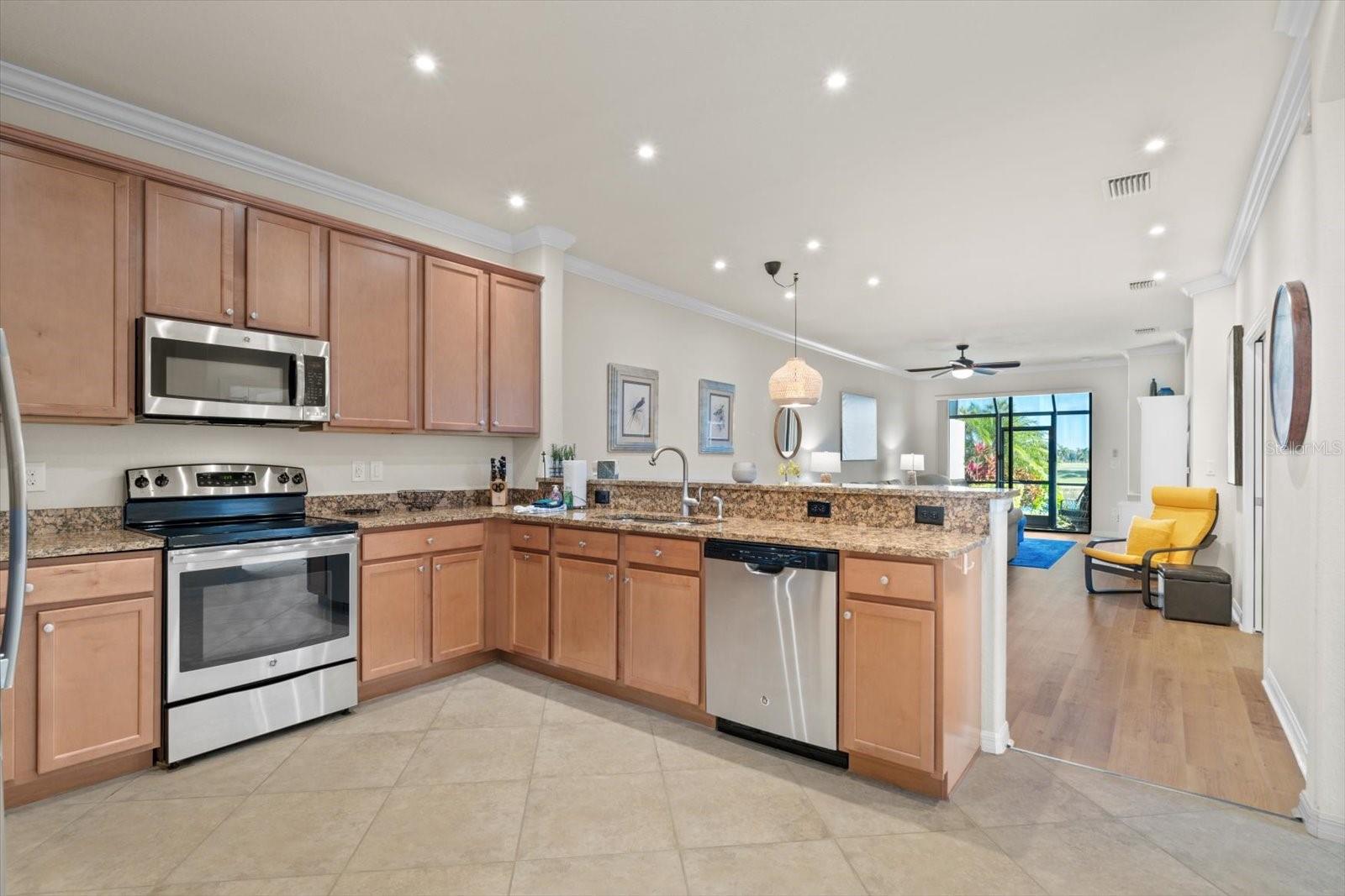 Image 5 of 60 For 131 Babbling Brook Run