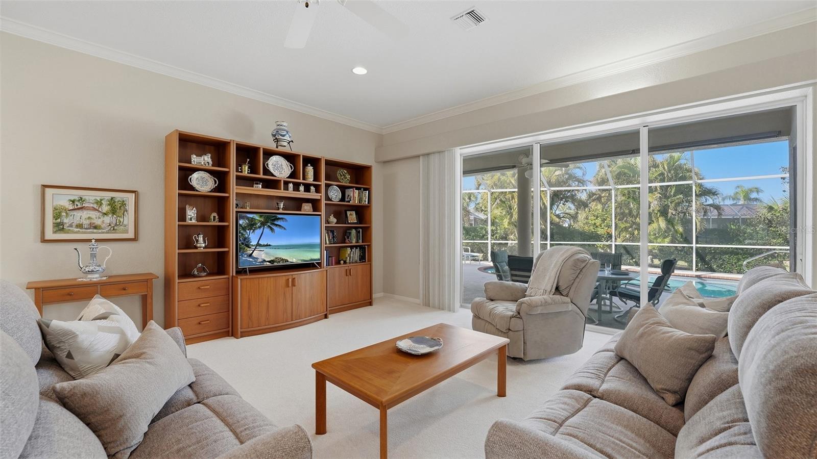 Image 11 of 58 For 409 Bellini Circle