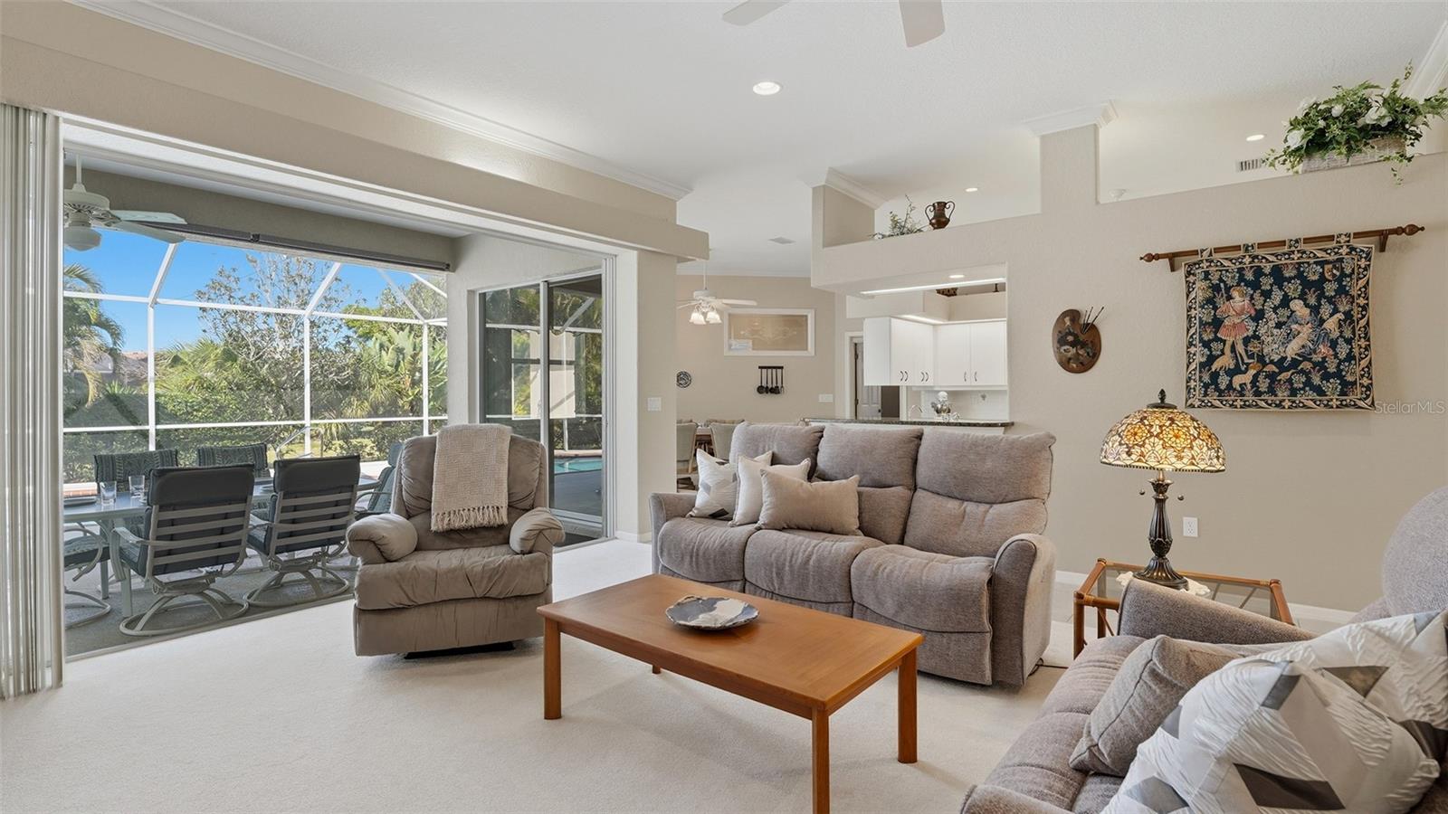 Image 13 of 58 For 409 Bellini Circle