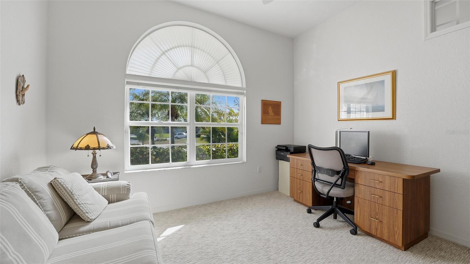 Image 22 of 58 For 409 Bellini Circle