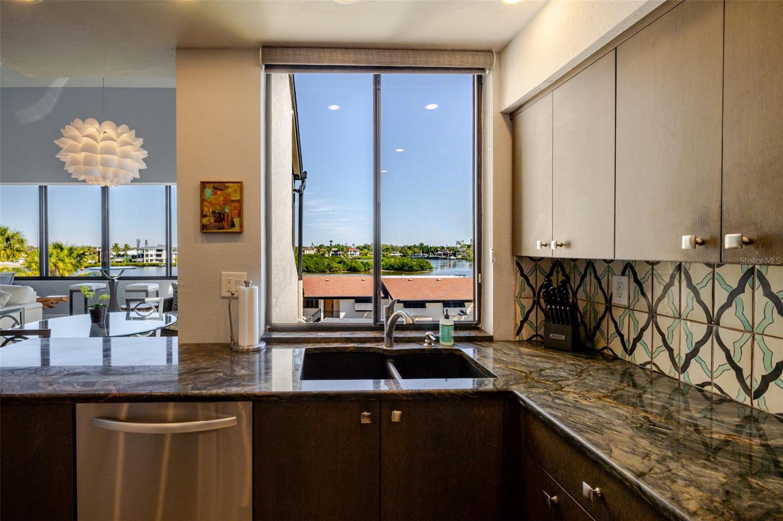 Image 10 of 83 For 6285 Midnight Pass Road 307