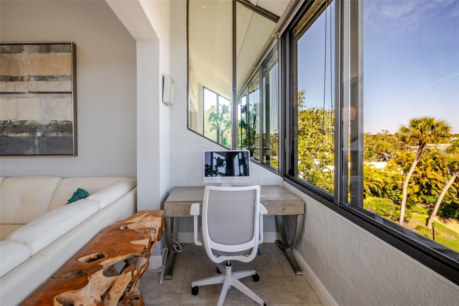 Image 16 of 83 For 6285 Midnight Pass Road 307