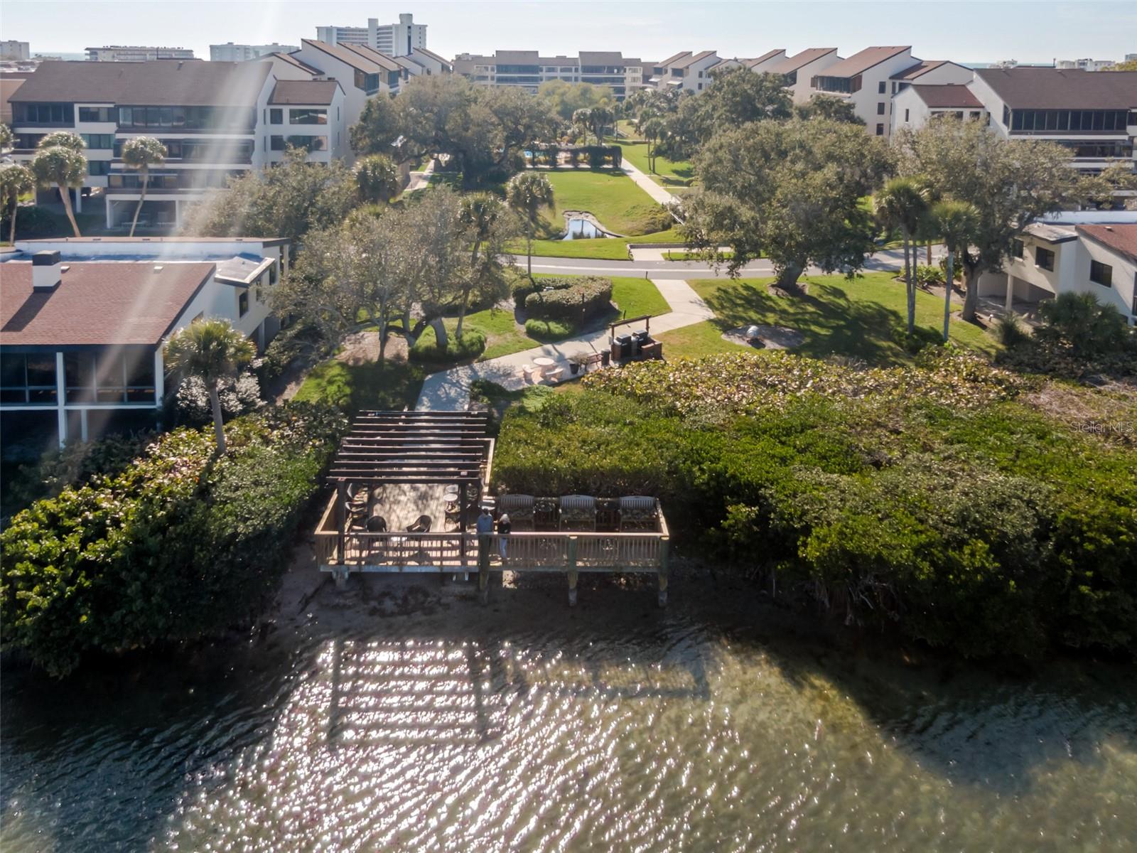 Image 46 of 83 For 6285 Midnight Pass Road 307