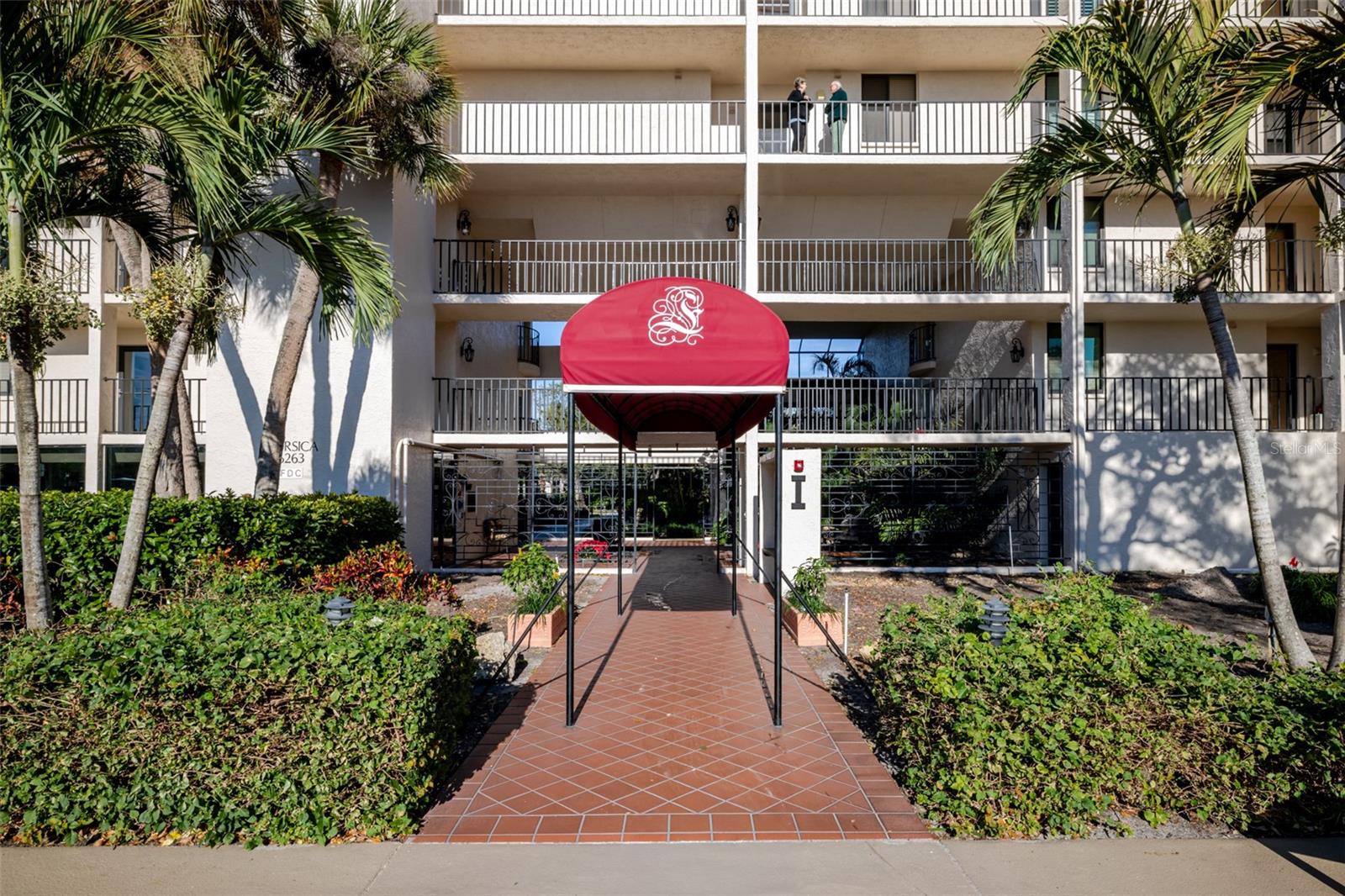 Image 74 of 83 For 6285 Midnight Pass Road 307