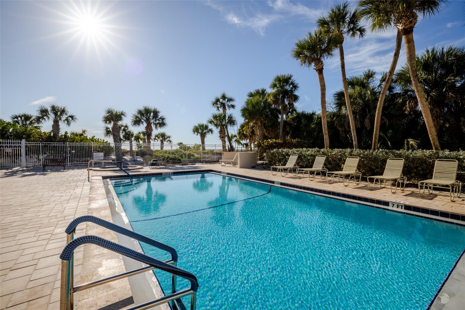 Image 76 of 83 For 6285 Midnight Pass Road 307