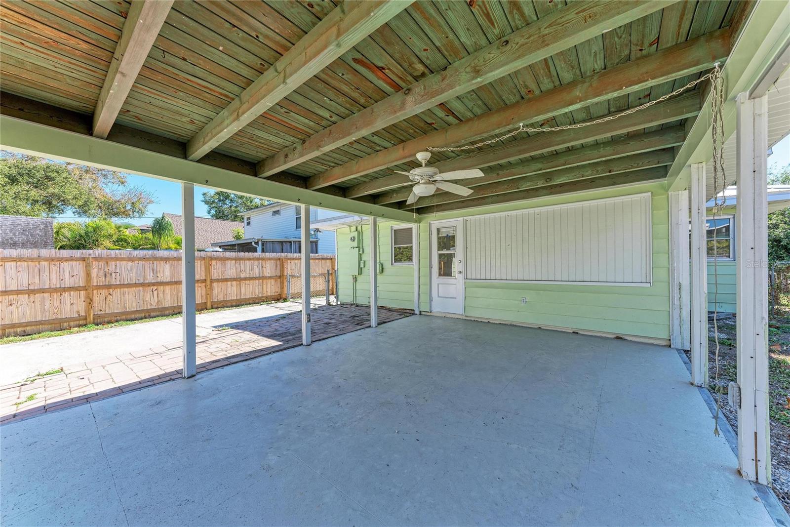 Image 21 of 27 For 2253 Arlington Street