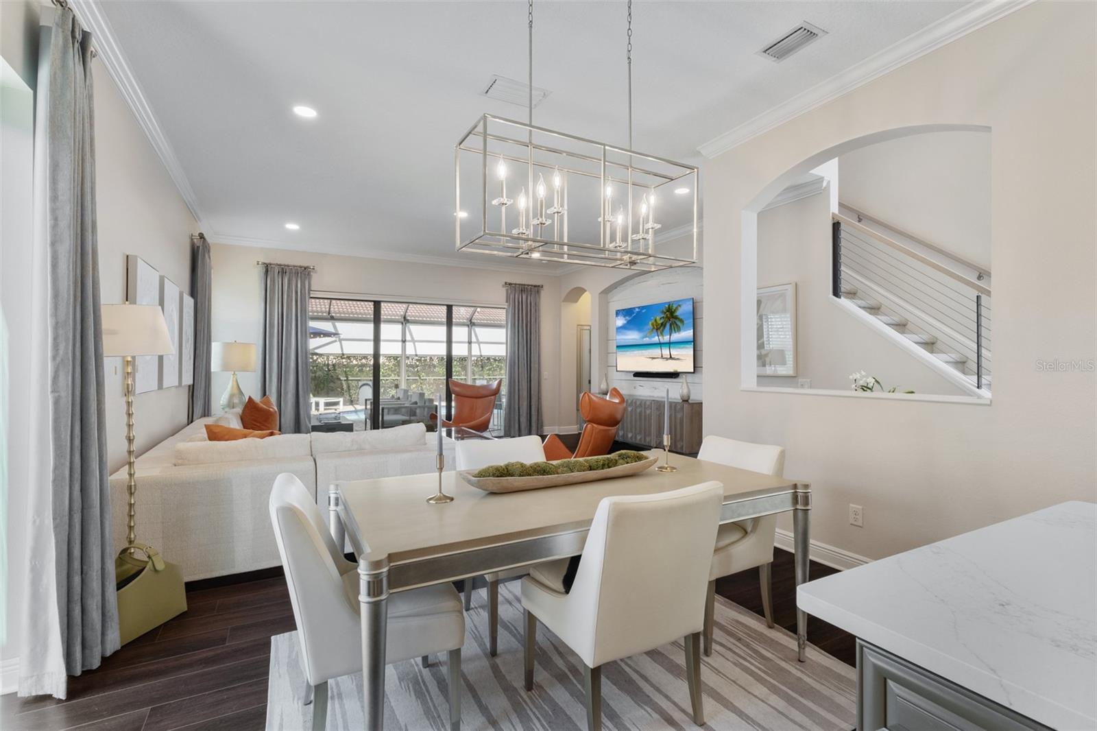 Image 27 of 95 For 10619 Glencorse Terrace